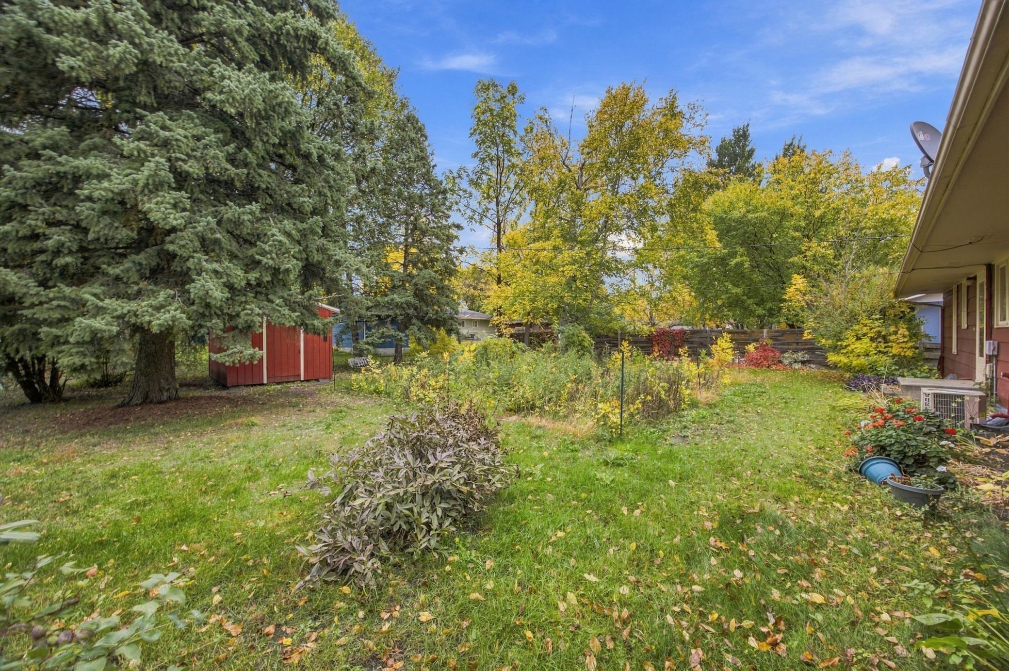 1963 single family home for sale at 1410 22nd Avenue S in Moorhead, MN — 3 bed, 3 bath (photo 28 of 35)