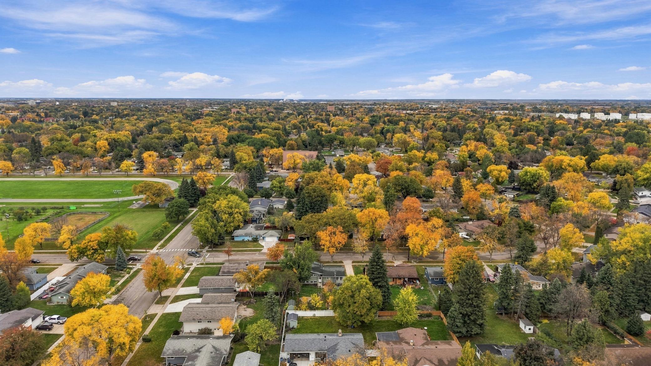 1963 single family home for sale at 1410 22nd Avenue S in Moorhead, MN — 3 bed, 3 bath (photo 30 of 35)