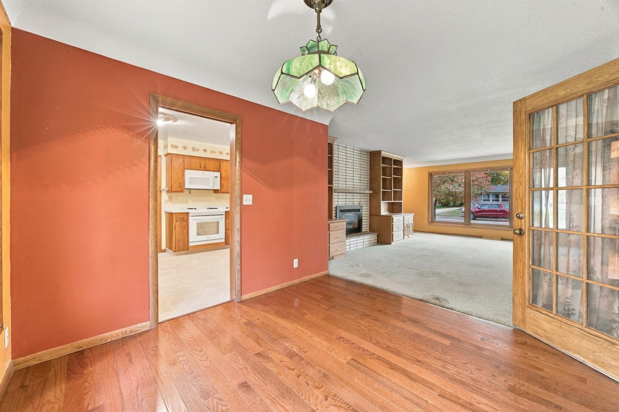 1963 single family home for sale at 1410 22nd Avenue S in Moorhead, MN — 3 bed, 3 bath (photo 7 of 35)