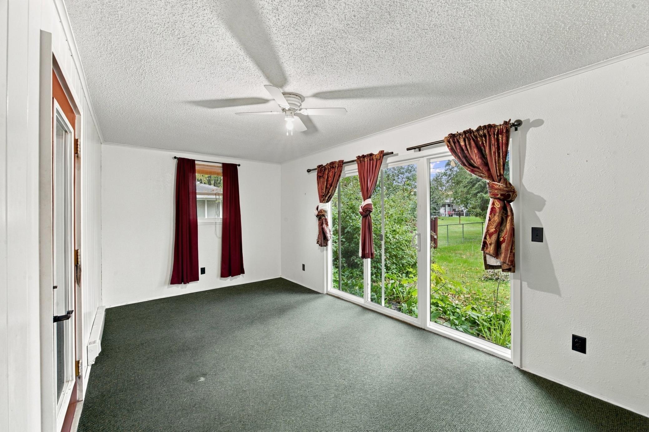 1963 single family home for sale at 1410 22nd Avenue S in Moorhead, MN — 3 bed, 3 bath (photo 9 of 35)