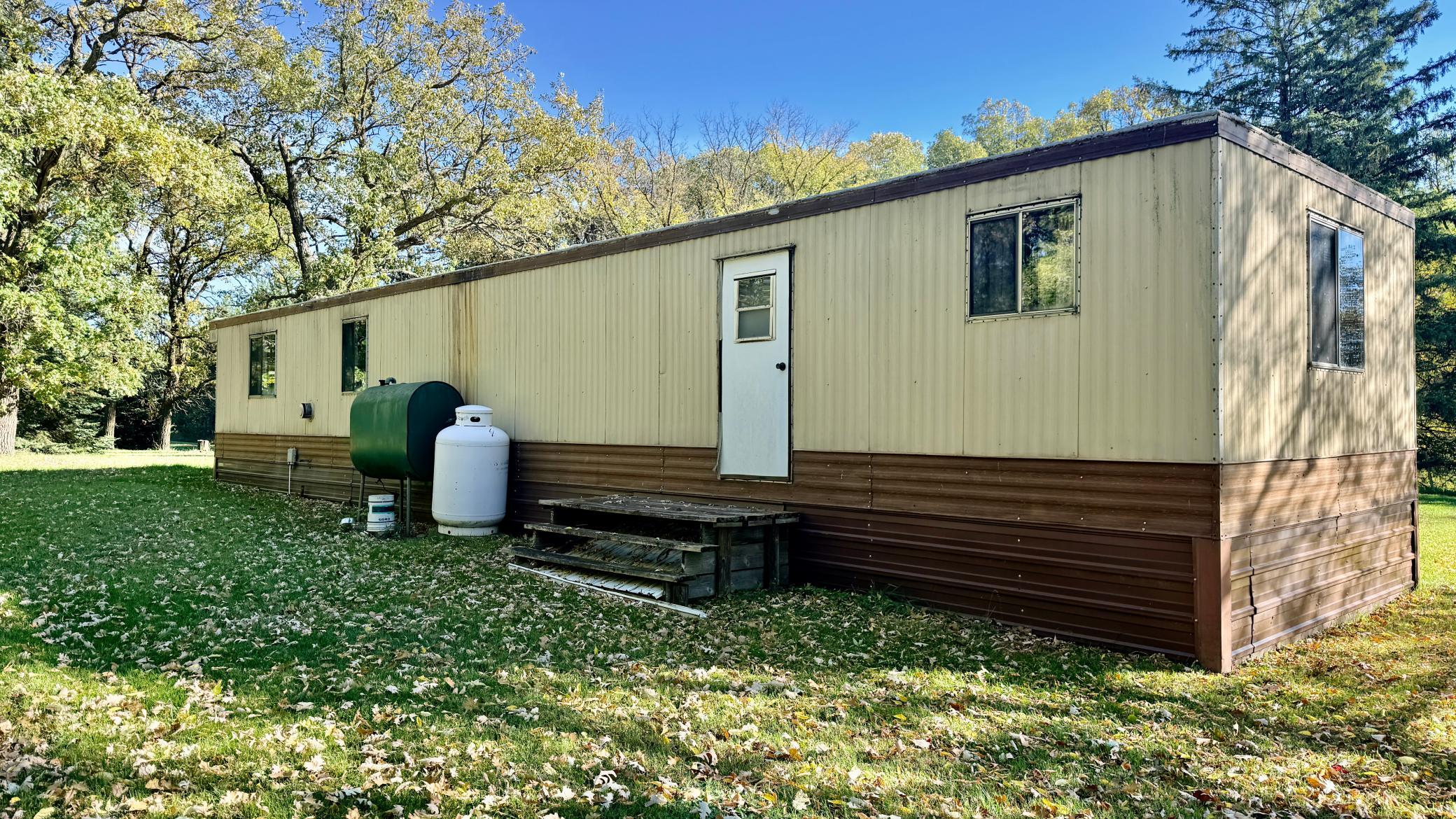 1976 single family home for sale at 19327 Cr-108 in Park Rapids, MN — 2 bed, 1 bath (photo 3 of 17)