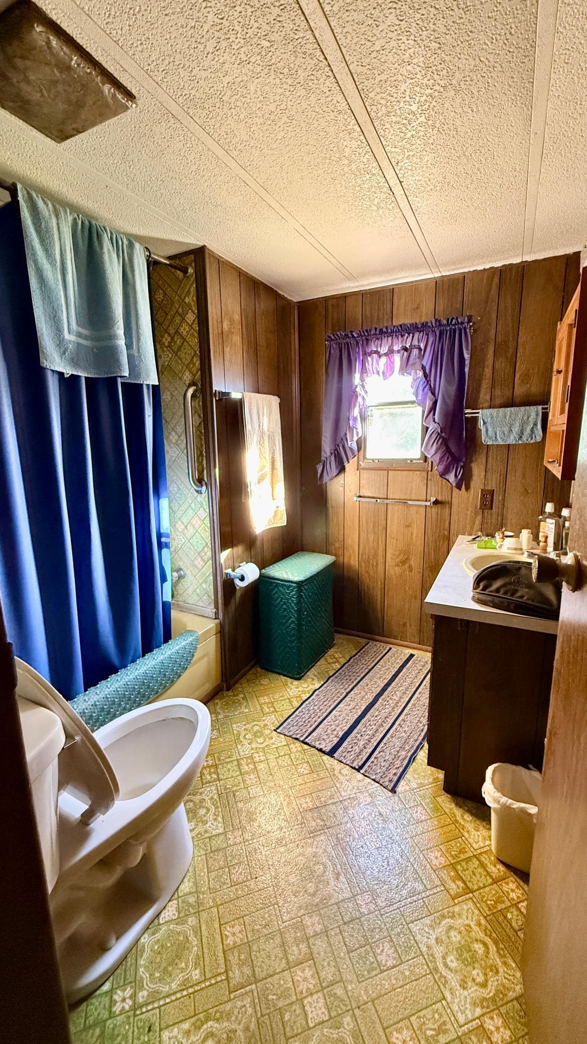 1976 single family home for sale at 19327 Cr-108 in Park Rapids, MN — 2 bed, 1 bath (photo 10 of 17)