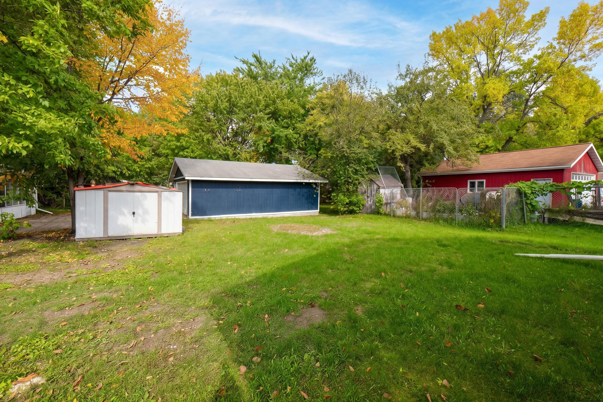 1916 single family home for sale at 1010 2nd Avenue N in Moorhead, MN — 2 bed, 2 bath (photo 27 of 29)