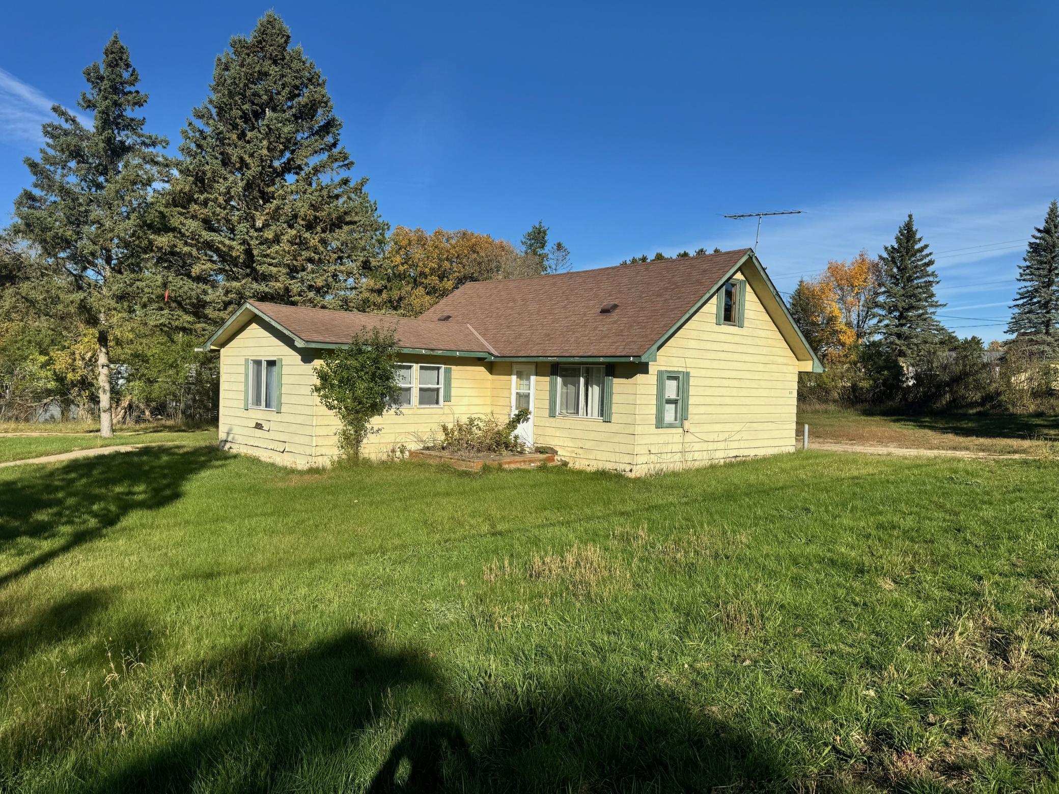 1950 single family home for sale at 517 Central Avenue N in Park Rapids, MN — 2 bed, 1 bath