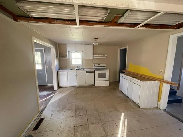 1950 single family home for sale at 517 Central Avenue N in Park Rapids, MN — 2 bed, 1 bath (photo 4 of 14)