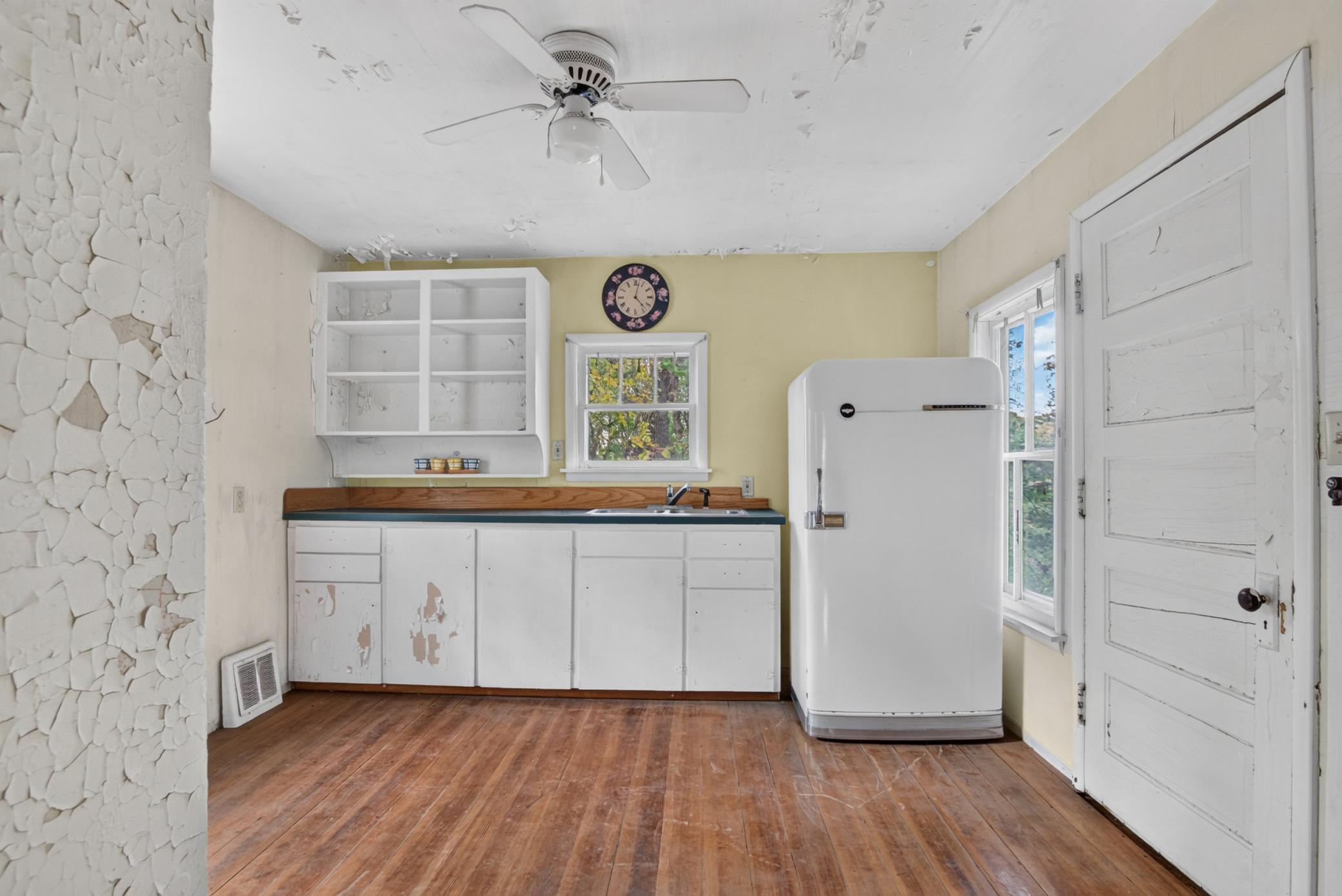 1900 single family home for sale at 116 Bluff Street in Fort Ransom, ND — 3 bed, 1 bath (photo 14 of 21)