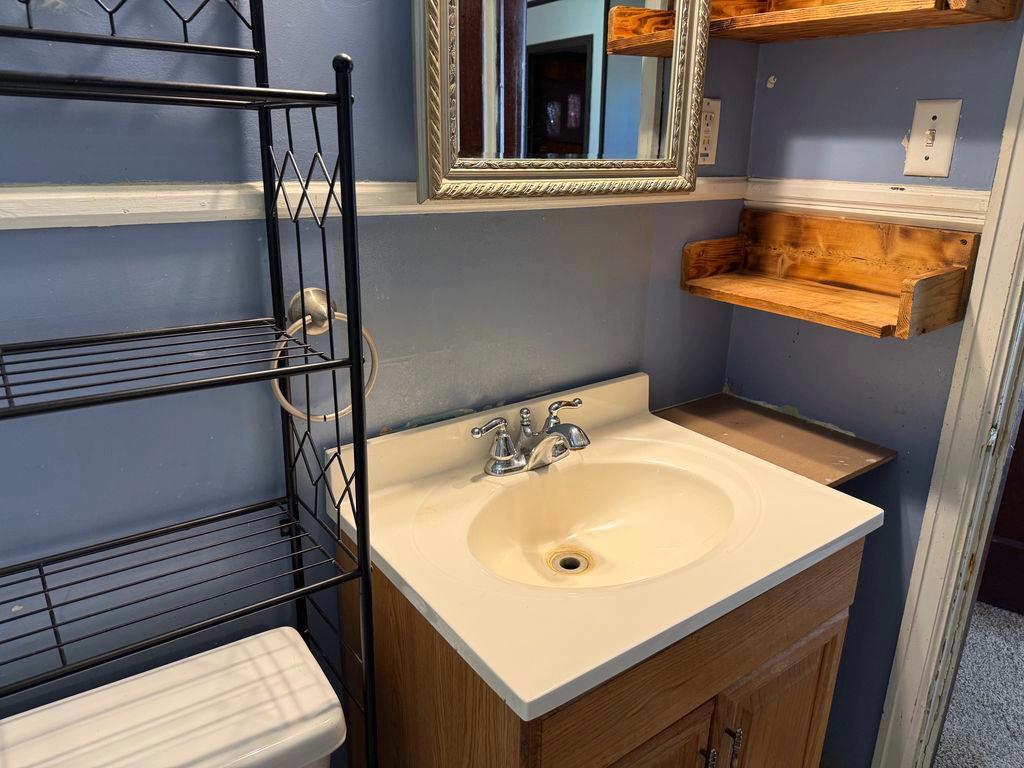 1940 single family home for sale at 221 Minnesota Avenue E in Sebeka, MN — 2 bed, 2 bath (photo 12 of 24)