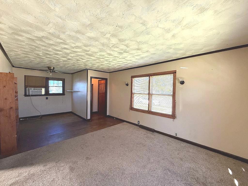 1940 single family home for sale at 221 Minnesota Avenue E in Sebeka, MN — 2 bed, 2 bath (photo 6 of 24)
