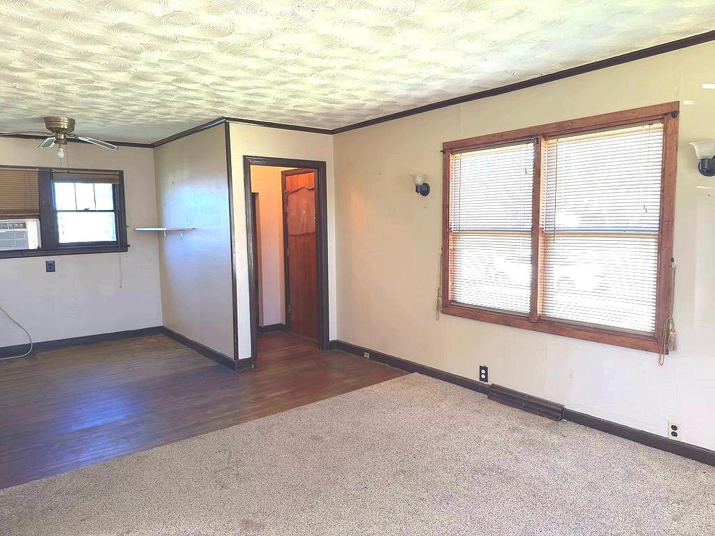 1940 single family home for sale at 221 Minnesota Avenue E in Sebeka, MN — 2 bed, 2 bath (photo 7 of 24)
