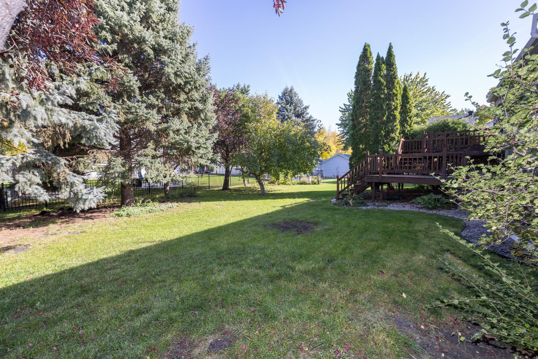 1992 single family home for sale at 1028 16th Avenue E in West Fargo, ND — 3 bed, 3 bath (photo 33 of 34)