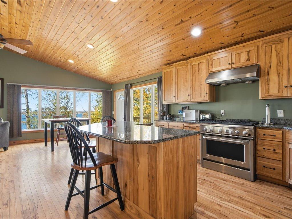 2003 single family home for sale at 25205 Eagle Ridge Road in Aitkin, MN — 3 bed, 2 bath (photo 6 of 66)