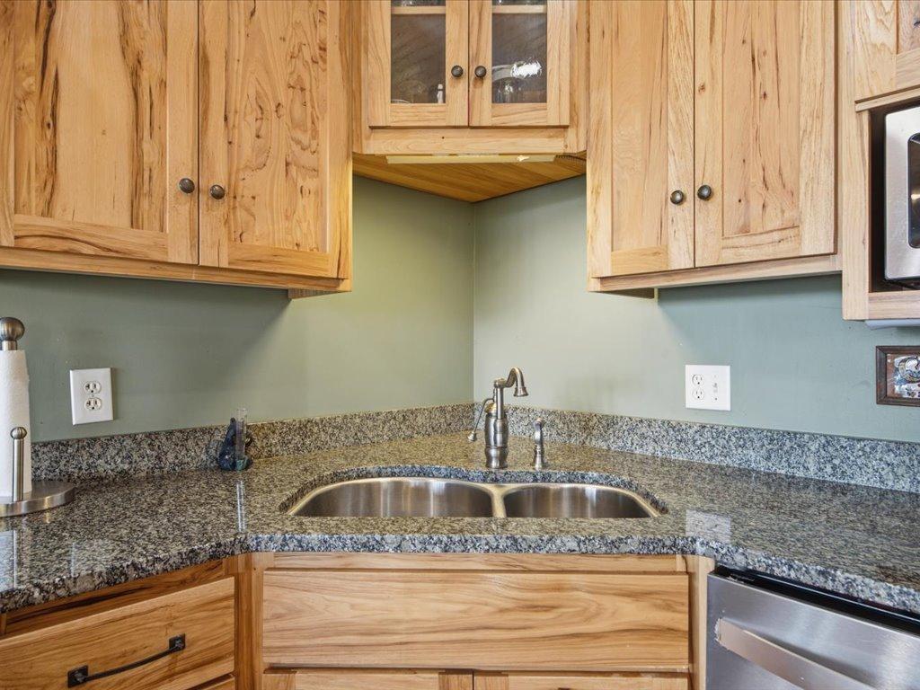 2003 single family home for sale at 25205 Eagle Ridge Road in Aitkin, MN — 3 bed, 2 bath (photo 10 of 66)