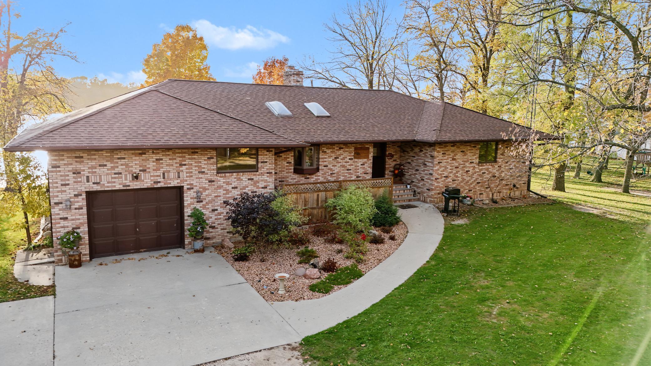1982 single family home for sale at 13505 485th Avenue in Parkers Prairie, MN — 4 bed, 3 bath (photo 2 of 99)