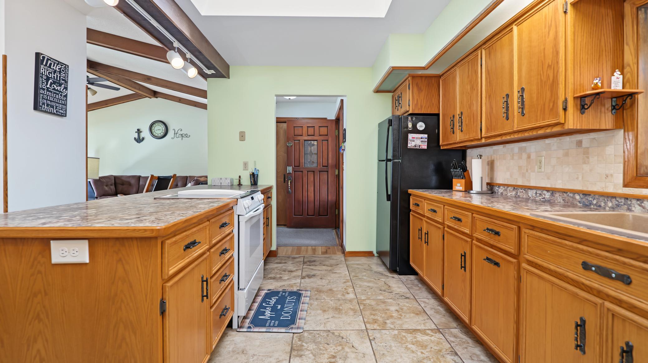 1982 single family home for sale at 13505 485th Avenue in Parkers Prairie, MN — 4 bed, 3 bath (photo 18 of 99)