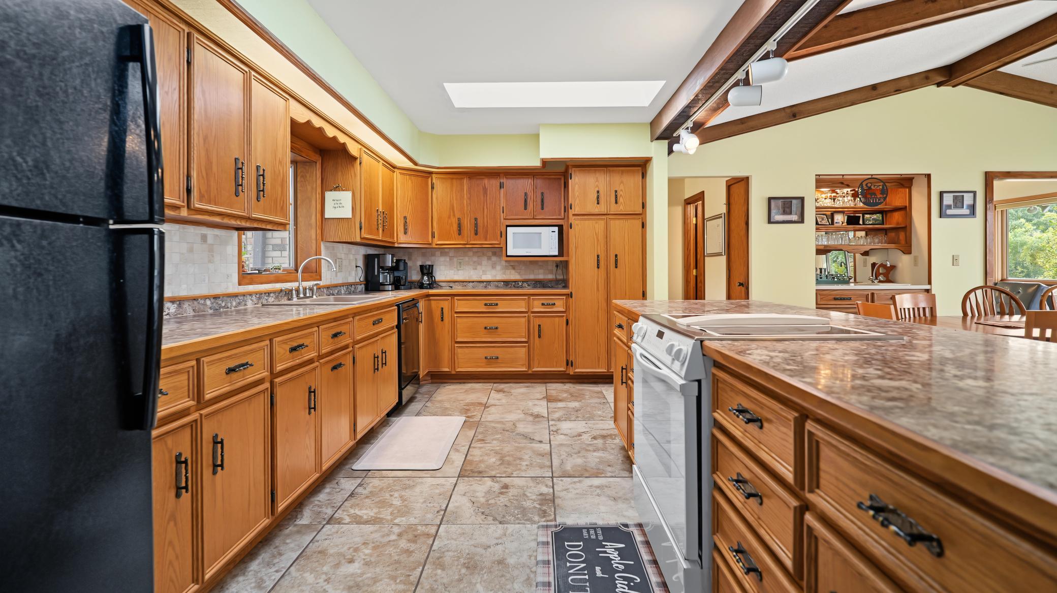 1982 single family home for sale at 13505 485th Avenue in Parkers Prairie, MN — 4 bed, 3 bath (photo 19 of 99)