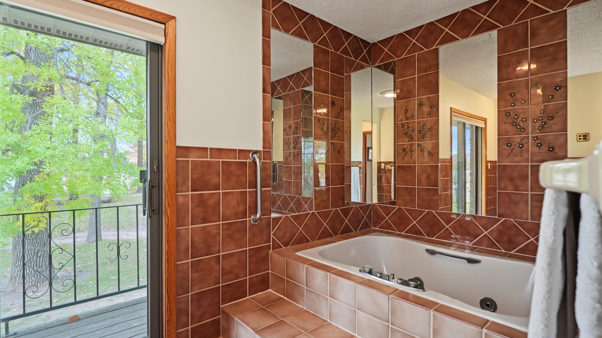 1982 single family home for sale at 13505 485th Avenue in Parkers Prairie, MN — 4 bed, 3 bath (photo 23 of 99)