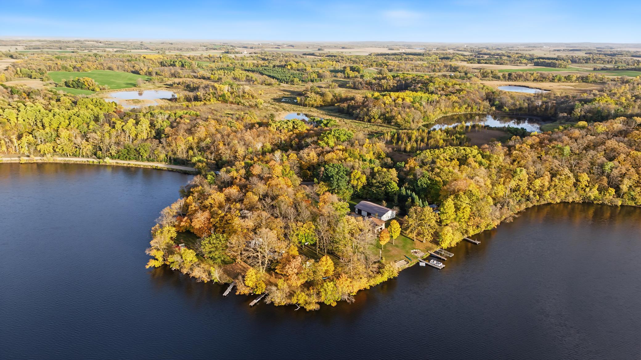 1982 single family home for sale at 13505 485th Avenue in Parkers Prairie, MN — 4 bed, 3 bath (photo 5 of 99)