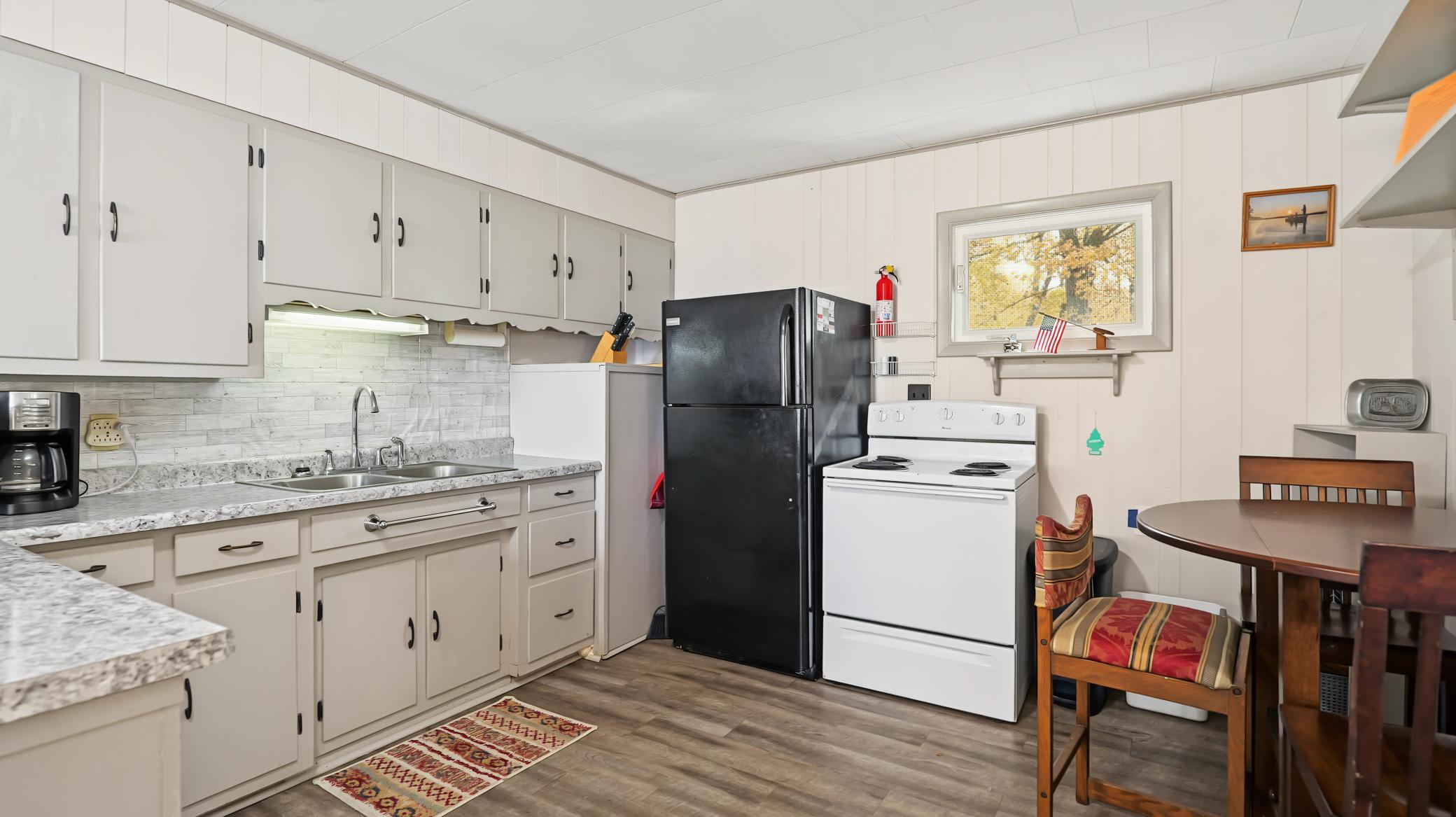 1982 single family home for sale at 13505 485th Avenue in Parkers Prairie, MN — 4 bed, 3 bath (photo 59 of 99)