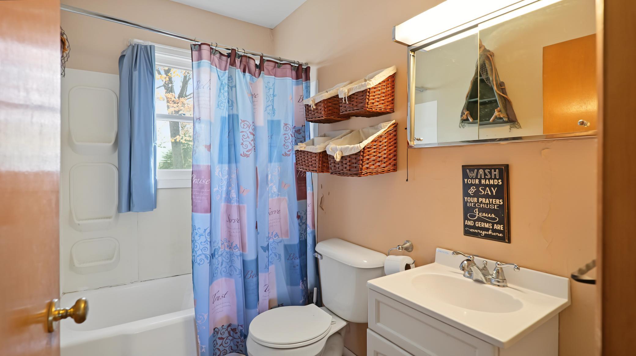1982 single family home for sale at 13505 485th Avenue in Parkers Prairie, MN — 4 bed, 3 bath (photo 62 of 99)
