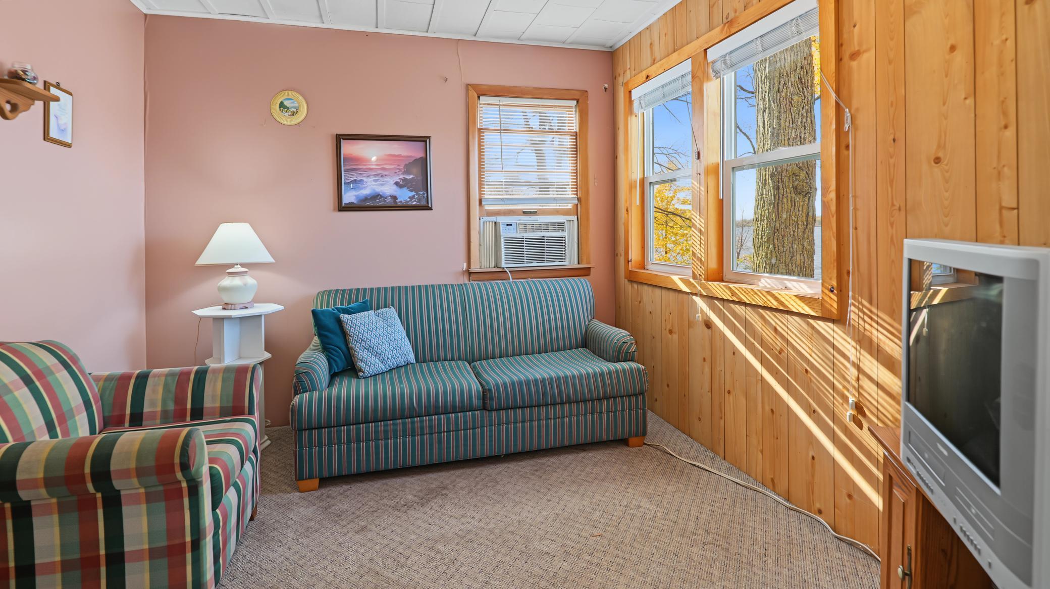 1982 single family home for sale at 13505 485th Avenue in Parkers Prairie, MN — 4 bed, 3 bath (photo 68 of 99)