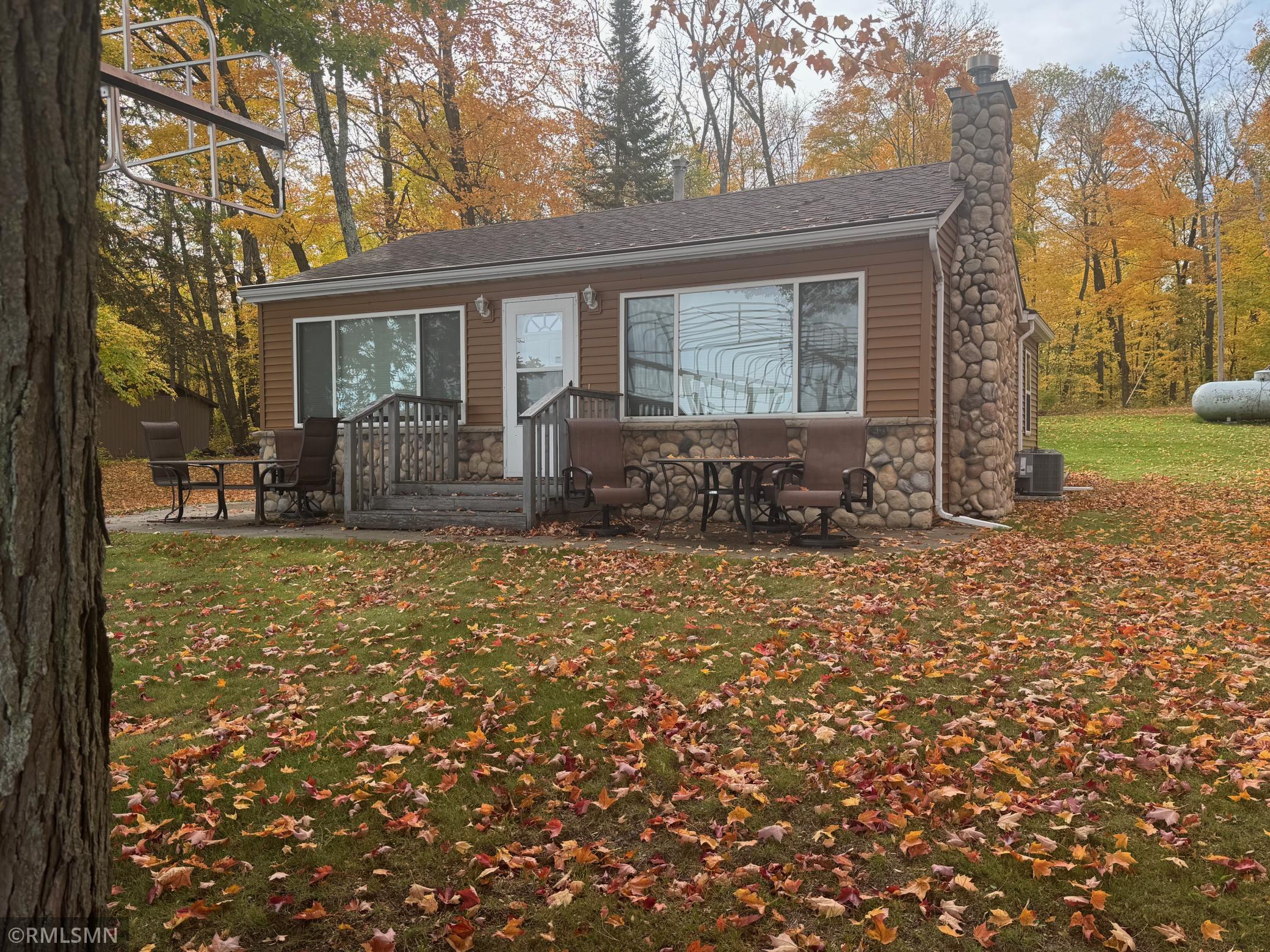 2004 single family home for sale at 48498 190th Place in McGregor, MN — 2 bed, 1 bath (photo 3 of 53)