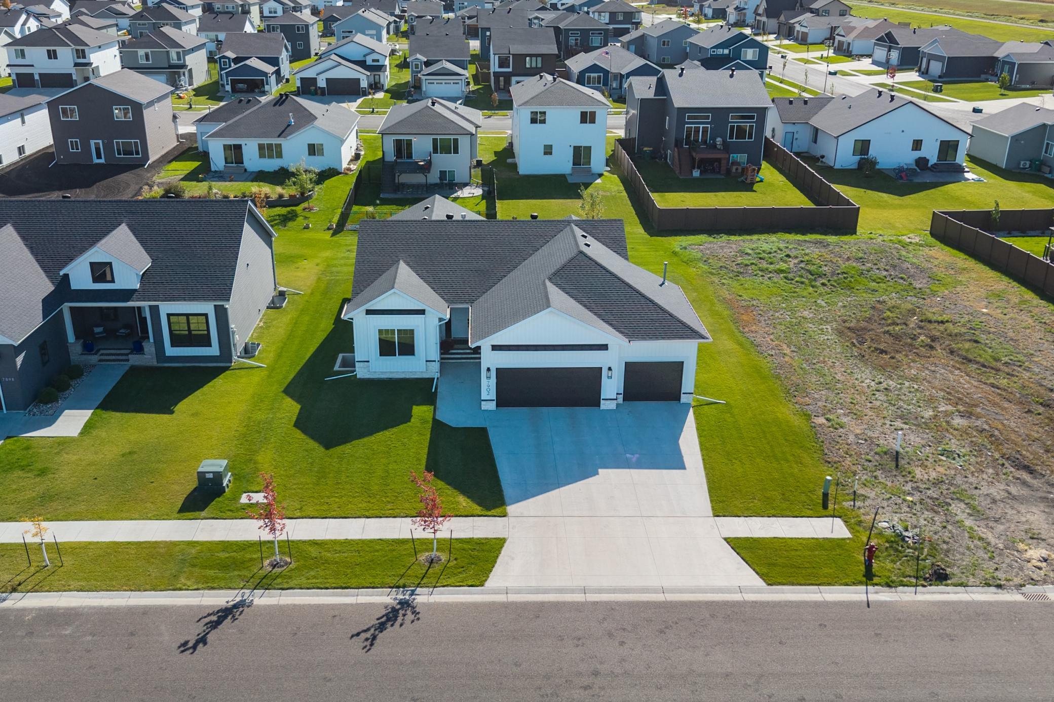 2022 single family home for sale at 7902 Firefly Lane in Horace, ND — 5 bed, 3 bath (photo 2 of 57)