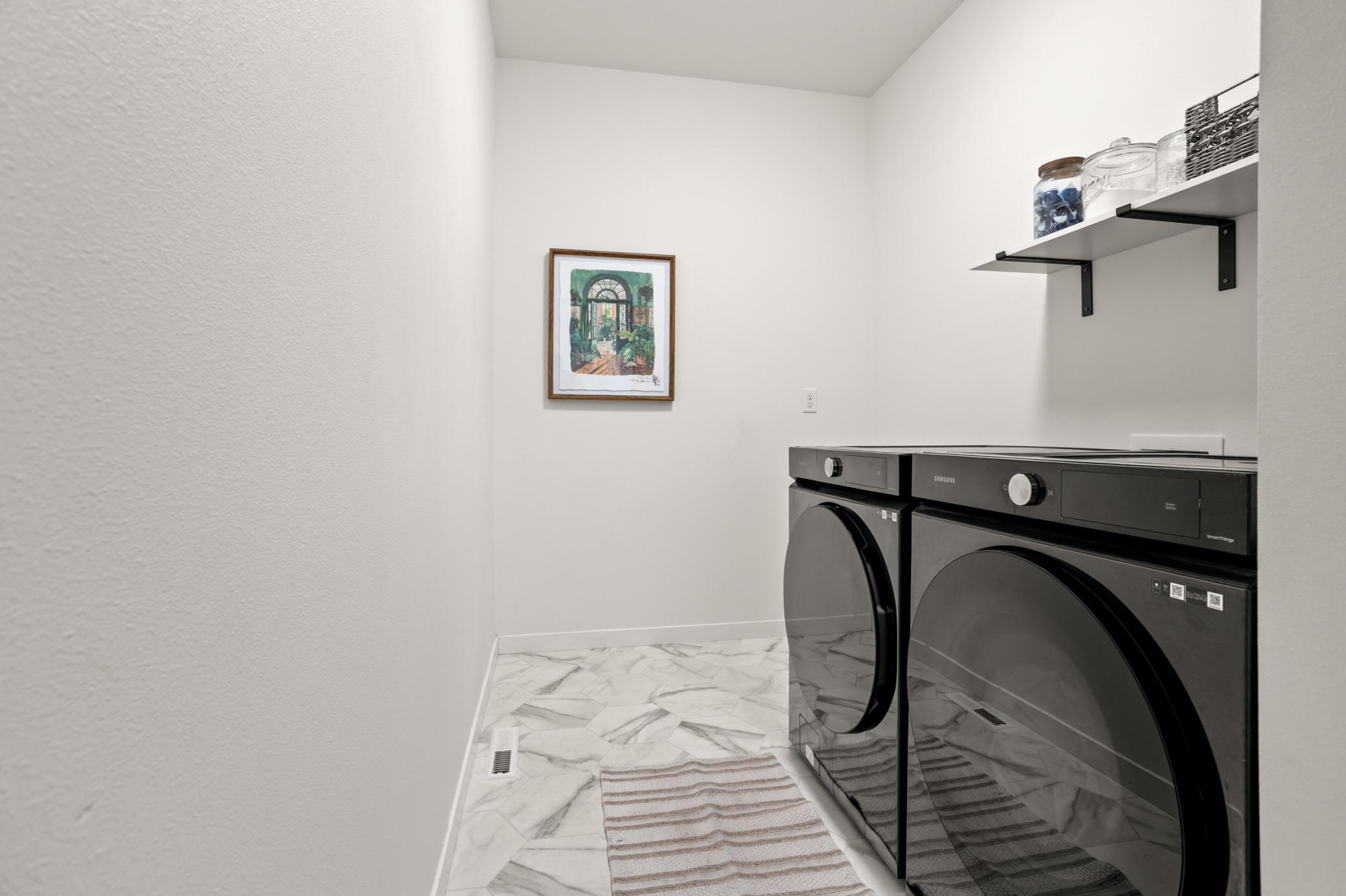 2022 single family home for sale at 7902 Firefly Lane in Horace, ND — 5 bed, 3 bath (photo 19 of 57)