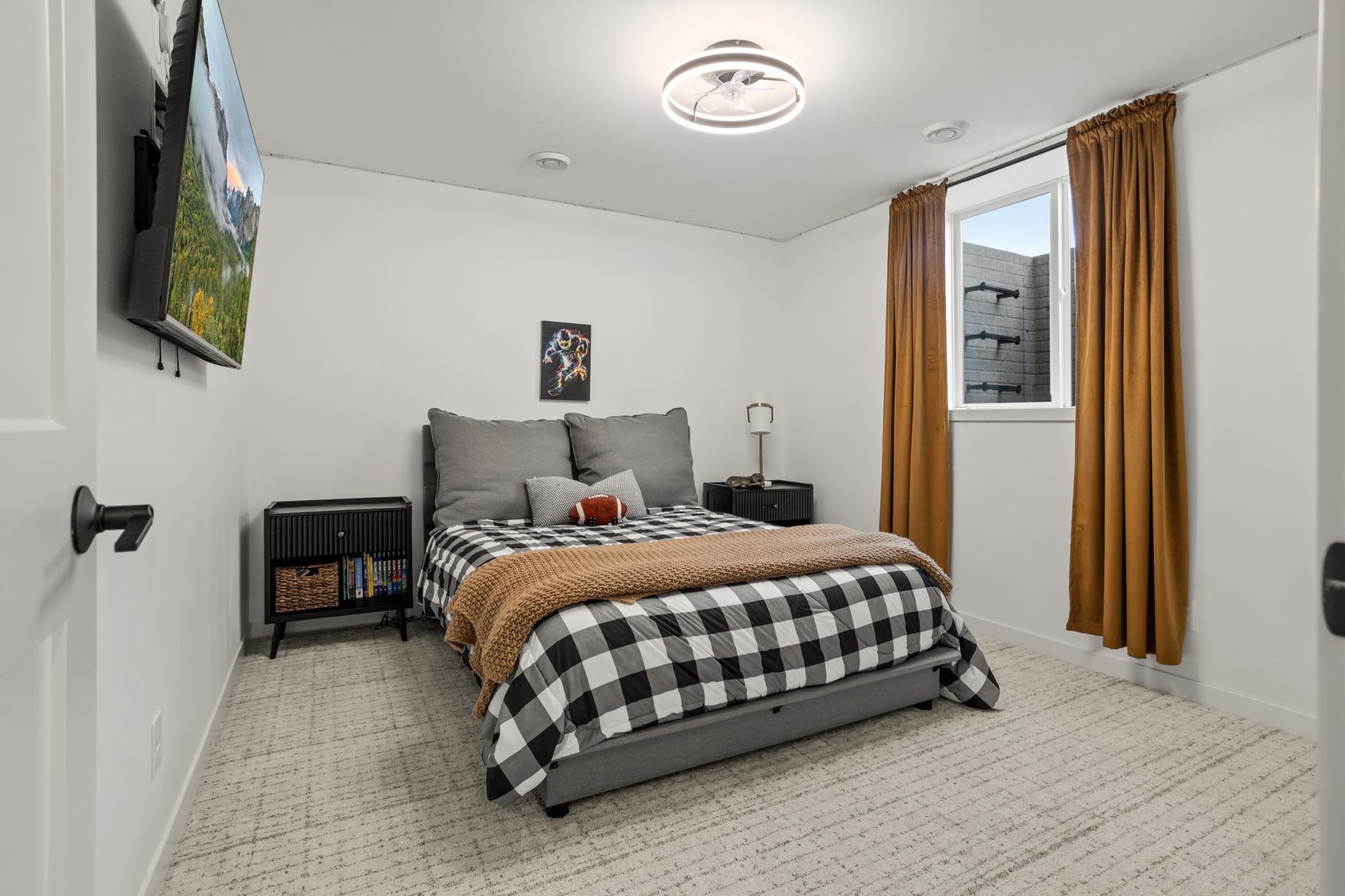 2022 single family home for sale at 7902 Firefly Lane in Horace, ND — 5 bed, 3 bath (photo 41 of 57)