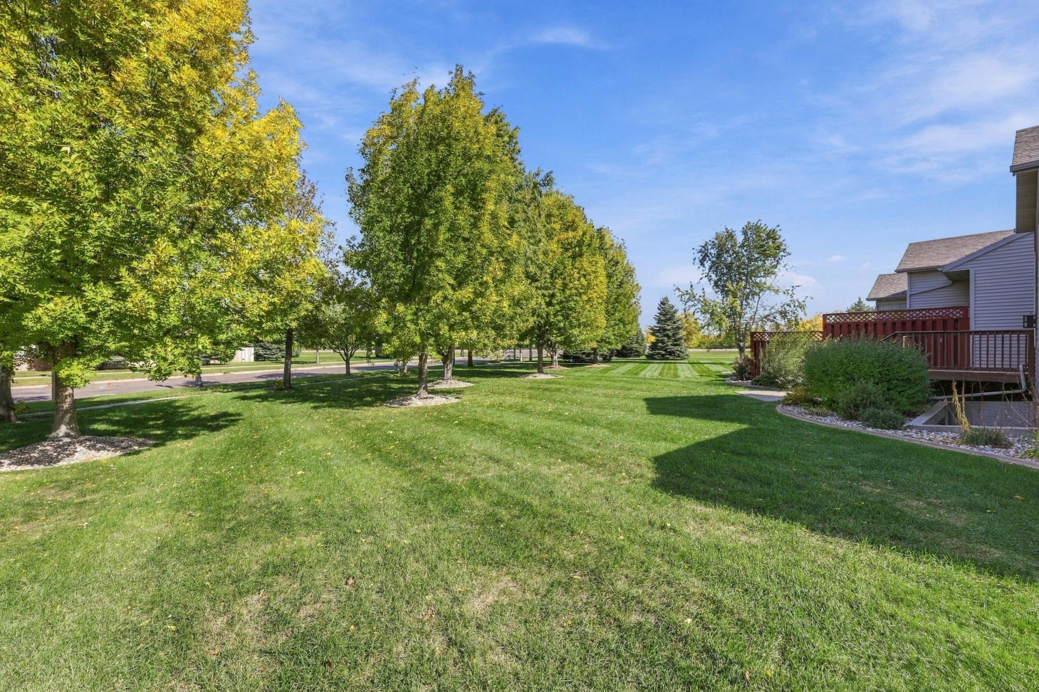 2006 twin home for sale at 6212 14th Street S in Fargo, ND — 4 bed, 3 bath (photo 44 of 55)