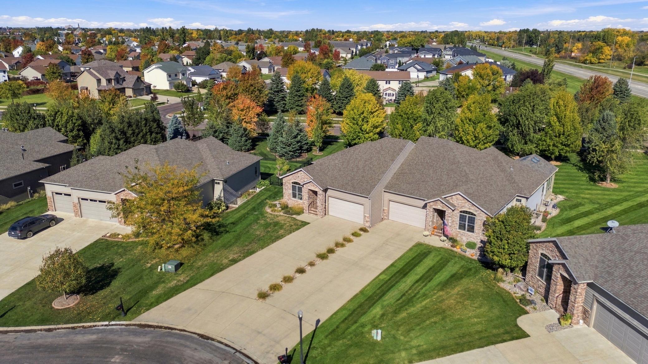 2006 twin home for sale at 6212 14th Street S in Fargo, ND — 4 bed, 3 bath (photo 50 of 55)