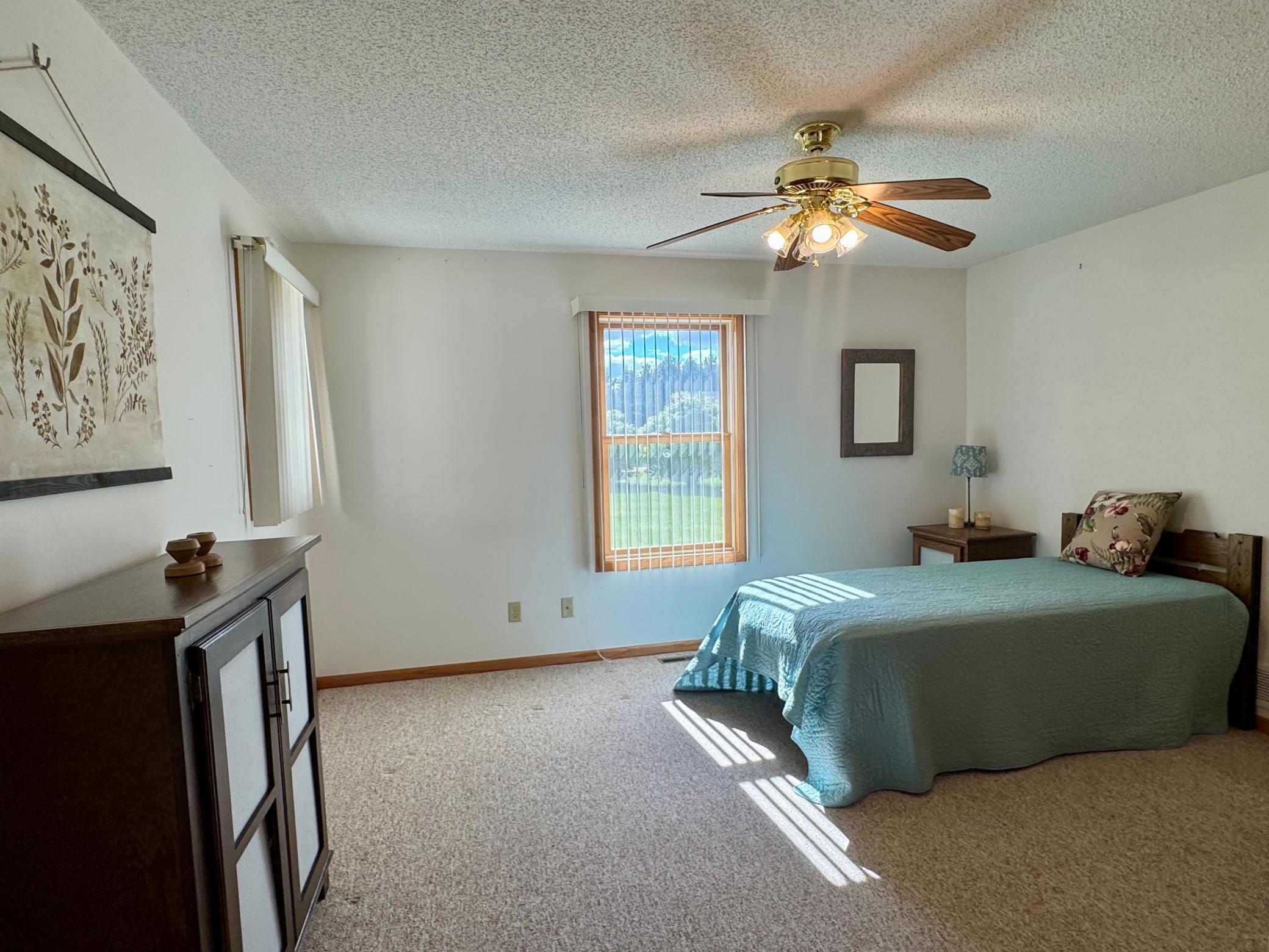 2003 single family home for sale at 21304 Farm View Drive in Park Rapids, MN — 2 bed, 2 bath (photo 14 of 31)