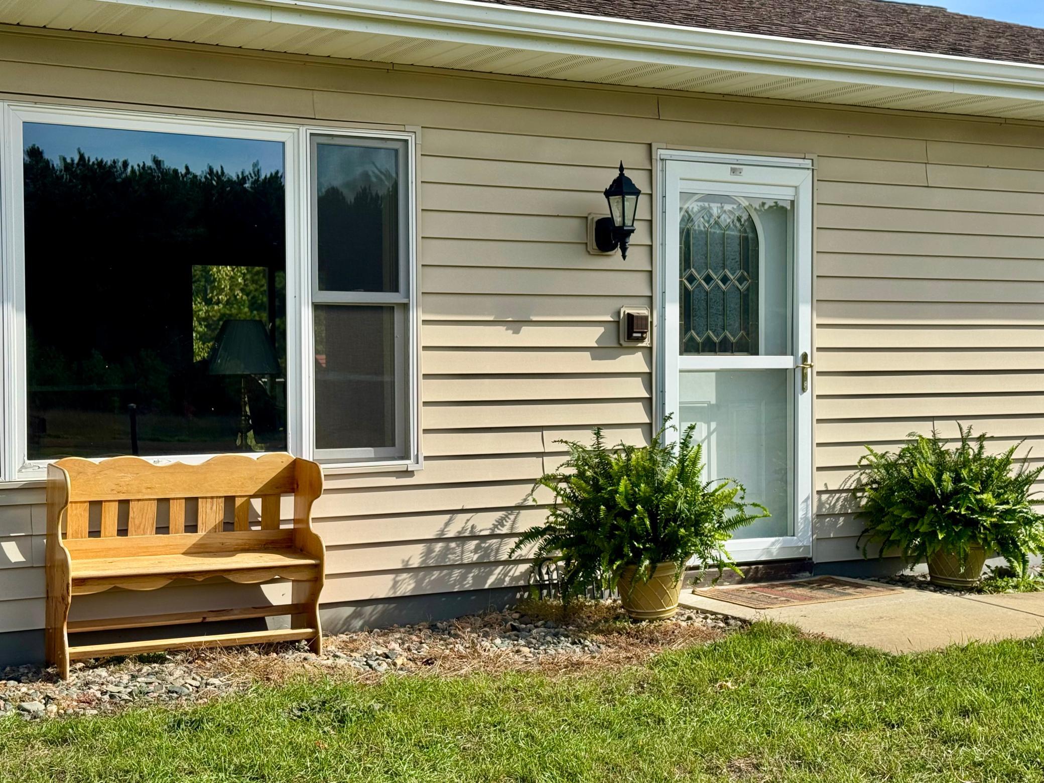 2003 single family home for sale at 21304 Farm View Drive in Park Rapids, MN — 2 bed, 2 bath (photo 3 of 31)