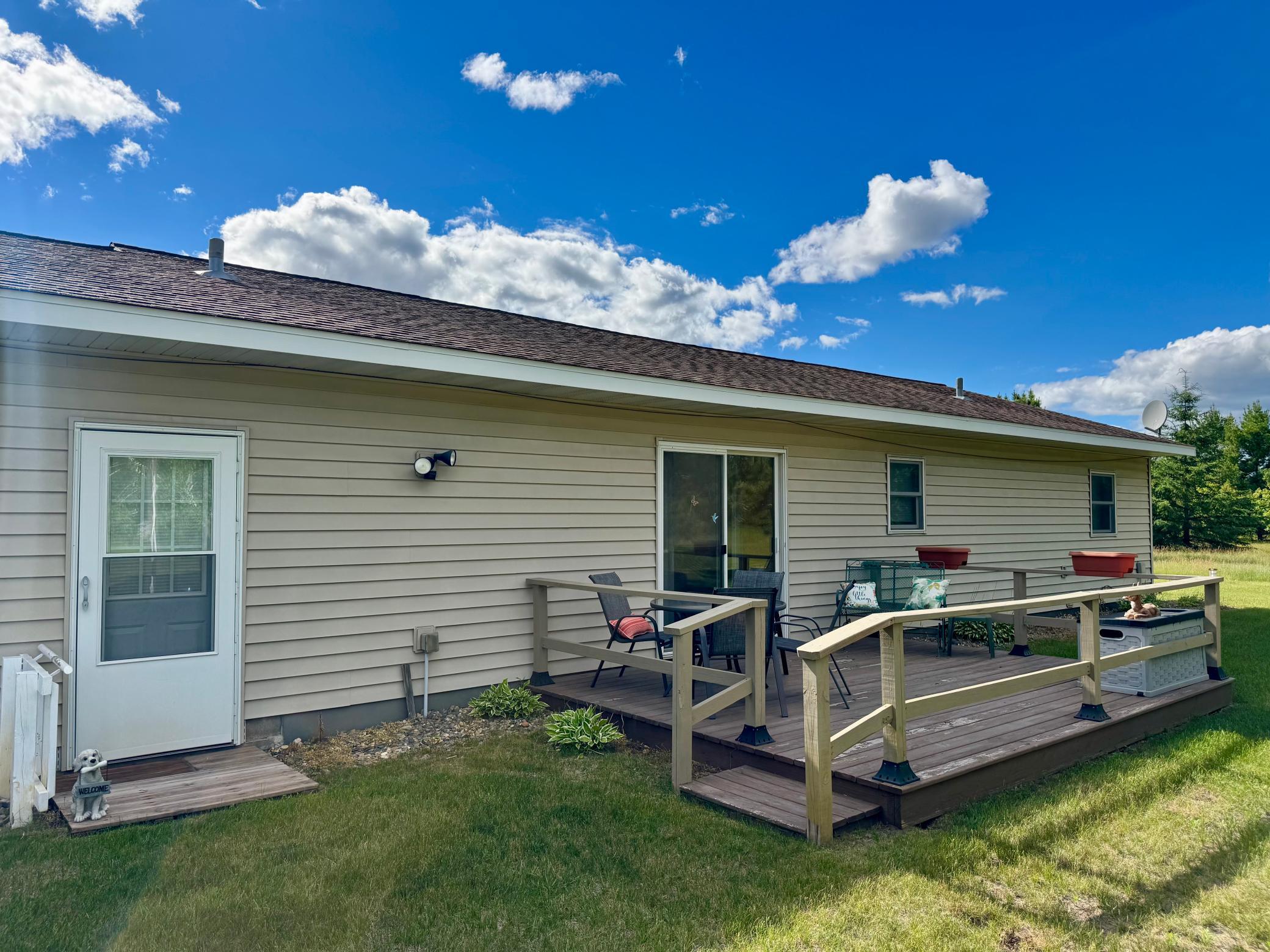 2003 single family home for sale at 21304 Farm View Drive in Park Rapids, MN — 2 bed, 2 bath (photo 9 of 31)