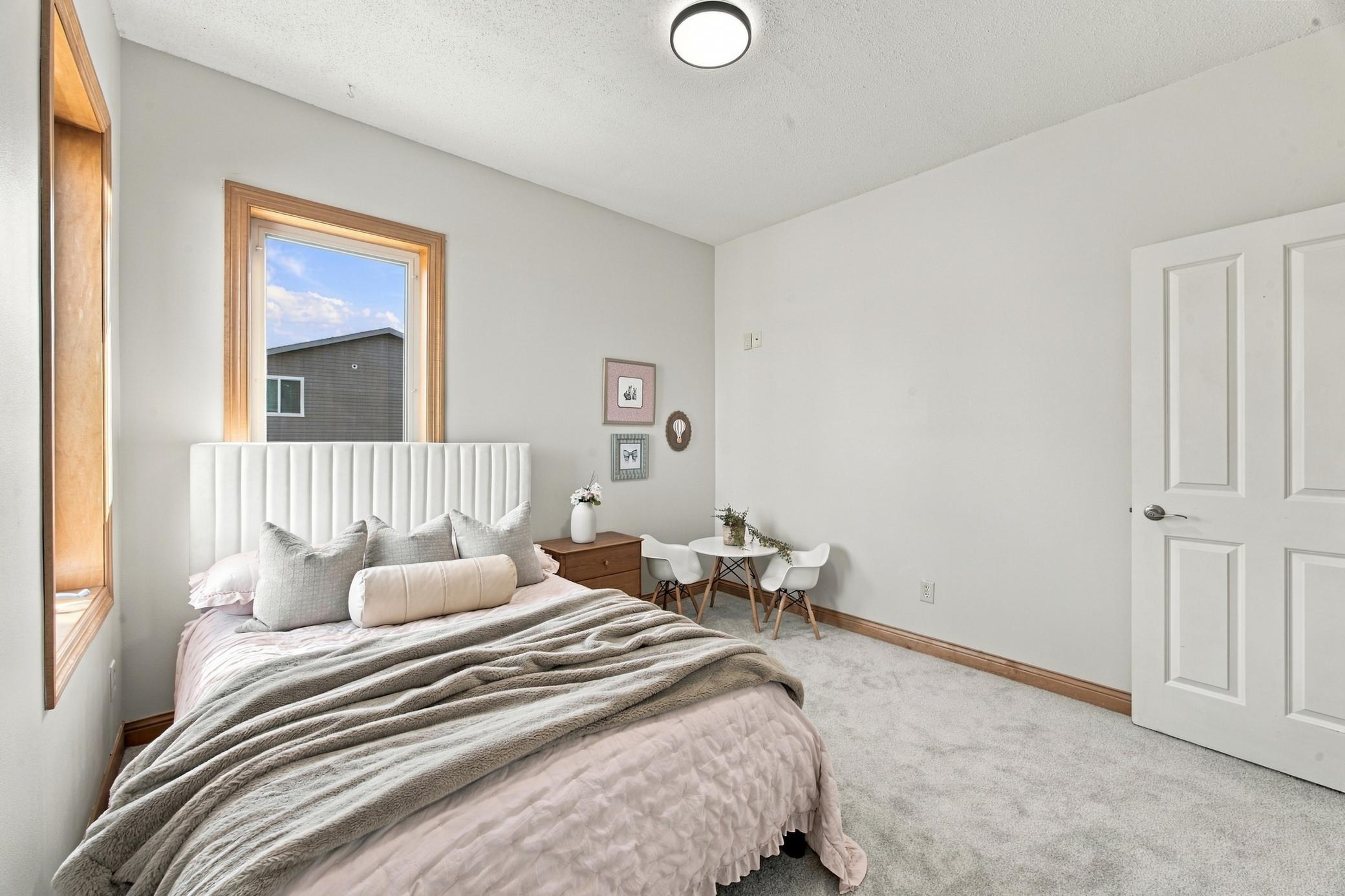 2003 single family home for sale at 718 N Sedona Drive in West Fargo, ND — 5 bed, 3 bath (photo 22 of 54)