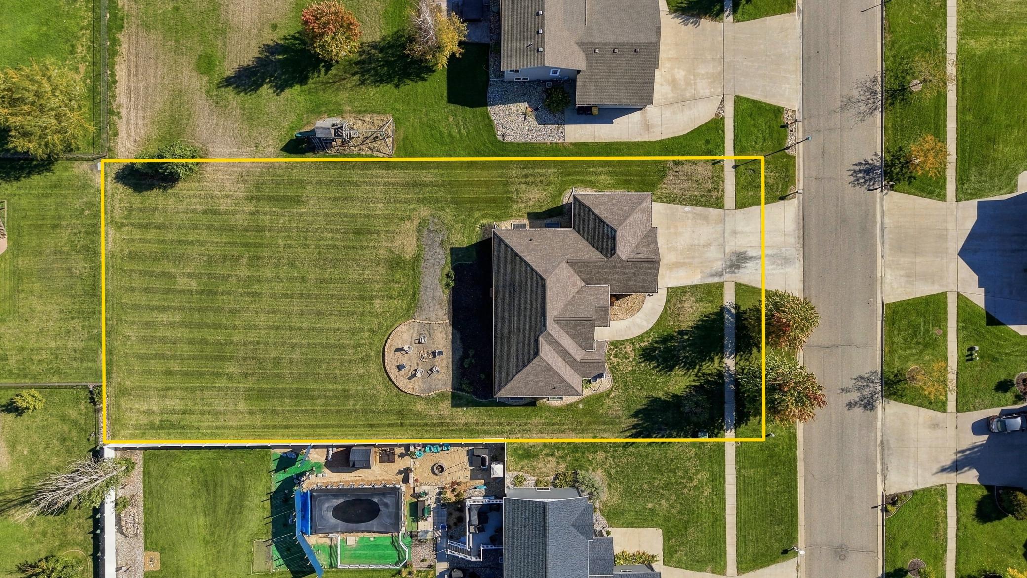 2003 single family home for sale at 718 N Sedona Drive in West Fargo, ND — 5 bed, 3 bath (photo 54 of 54)