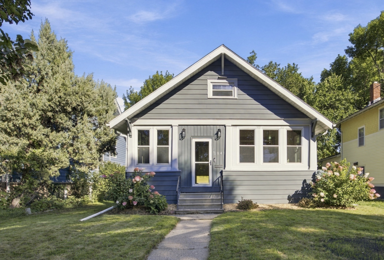 1922 single family home for sale at 1043 1st Street N in Fargo, ND — 4 bed, 2 bath