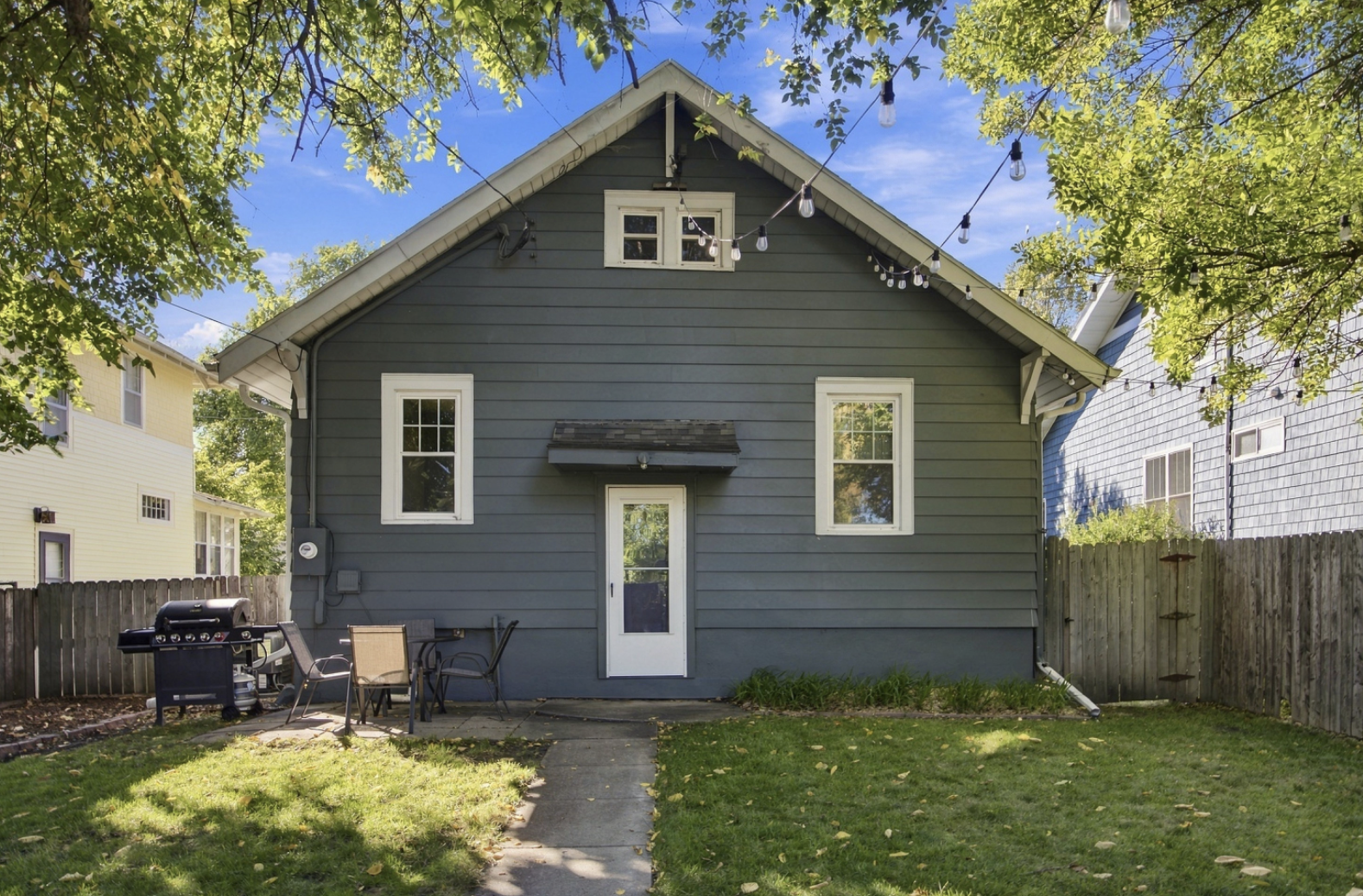 1922 single family home for sale at 1043 1st Street N in Fargo, ND — 4 bed, 2 bath (photo 6 of 7)