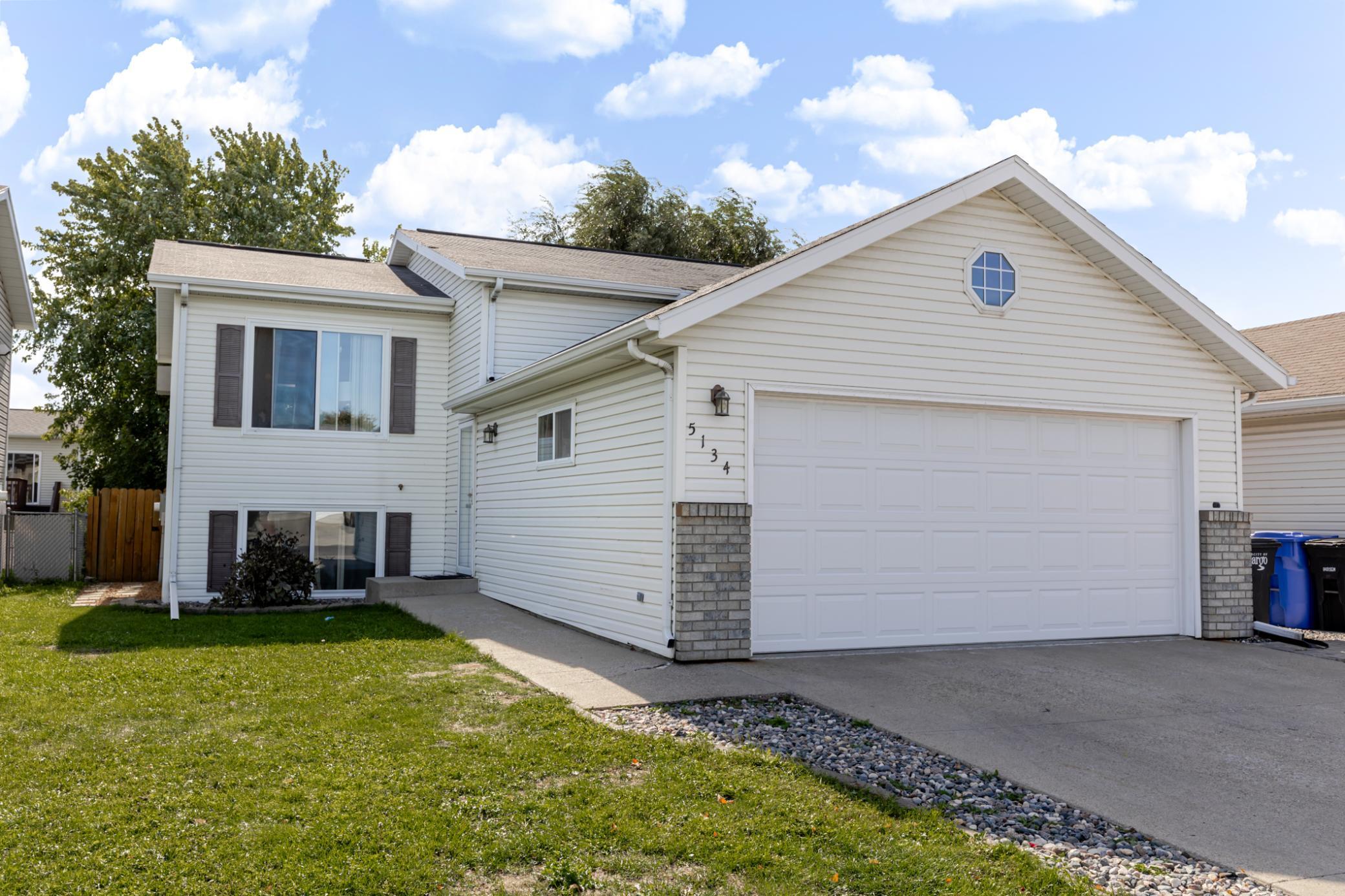 1999 single family home for sale at 5134 7th Lane S in Fargo, ND — 4 bed, 2 bath