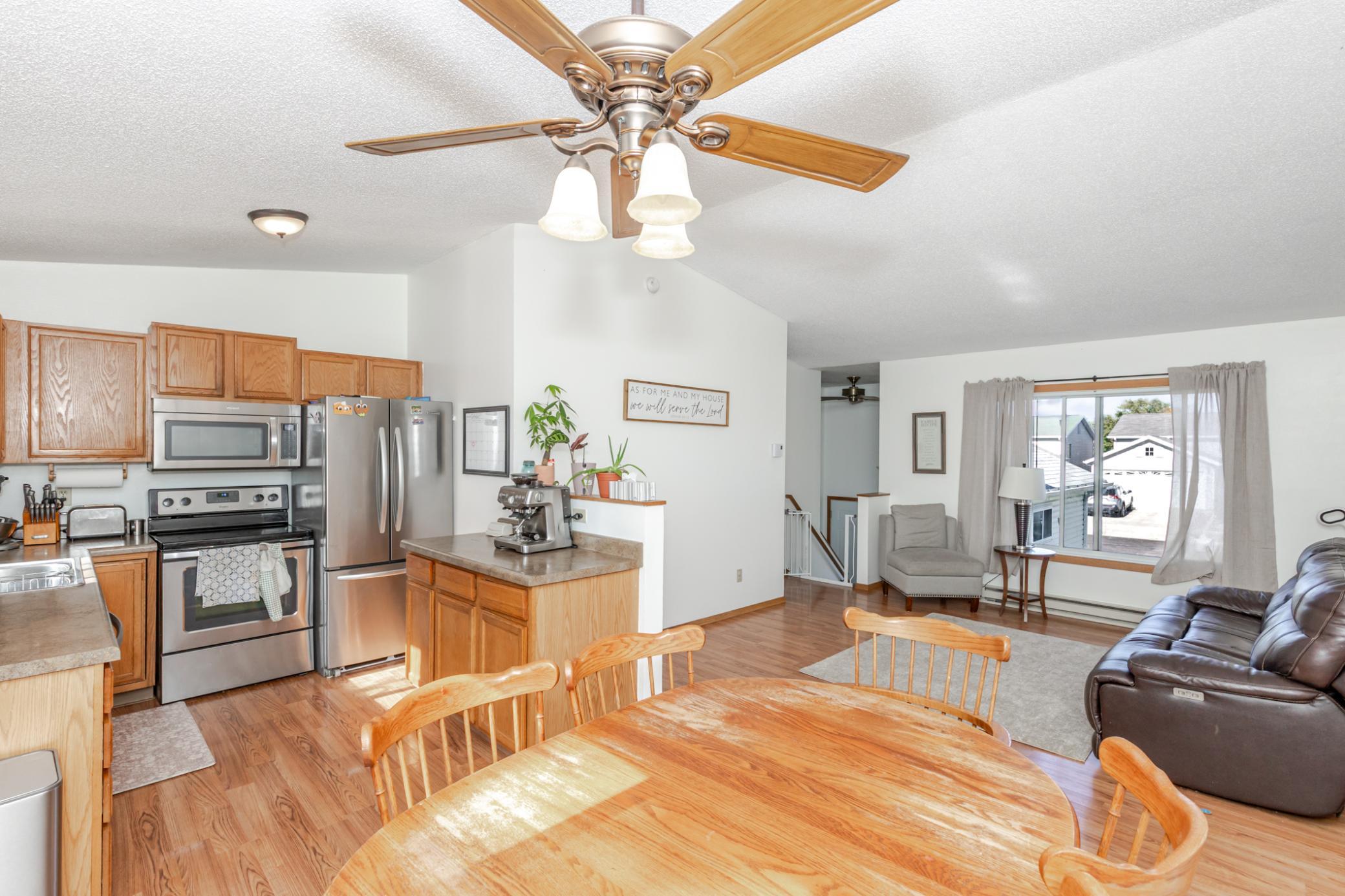 1999 single family home for sale at 5134 7th Lane S in Fargo, ND — 4 bed, 2 bath (photo 11 of 41)