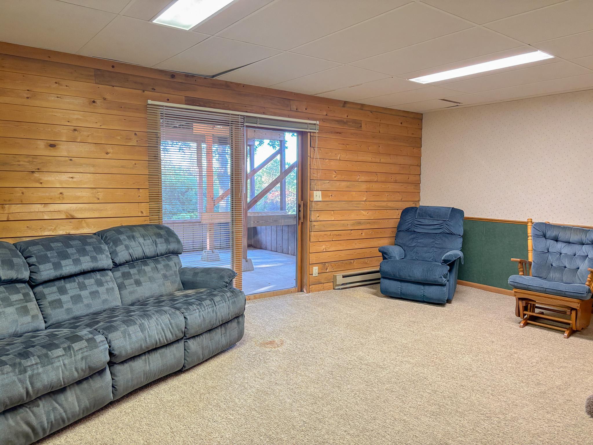 1983 single family home for sale at 510 Woodland Trail in Fergus Falls, MN — 3 bed, 2 bath (photo 21 of 59)