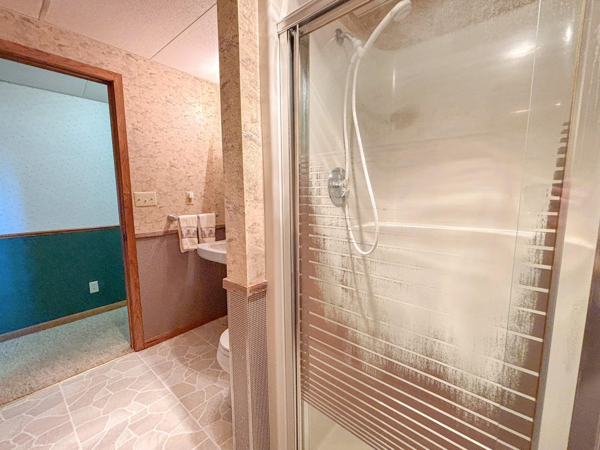 1983 single family home for sale at 510 Woodland Trail in Fergus Falls, MN — 3 bed, 2 bath (photo 28 of 59)