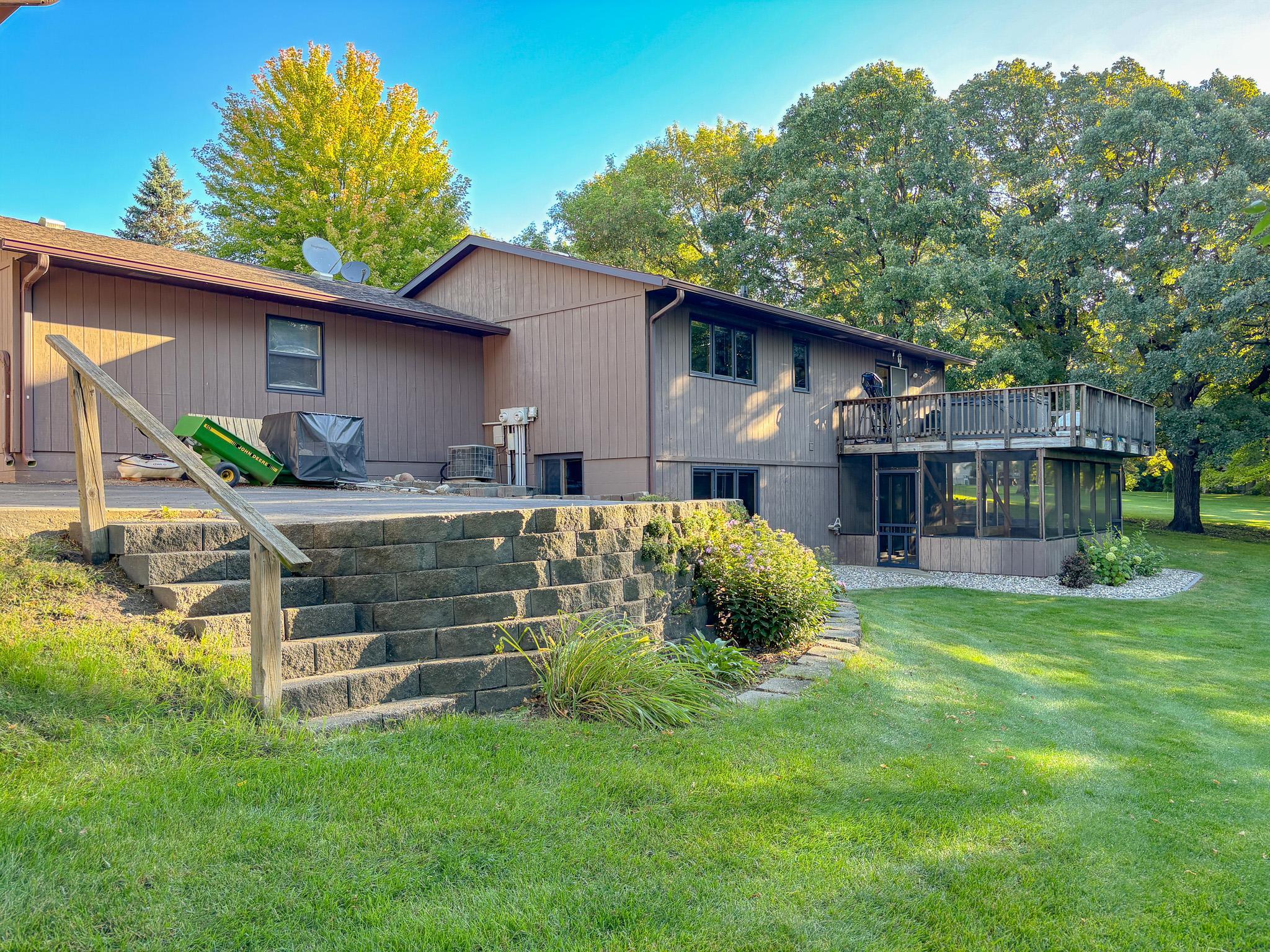 1983 single family home for sale at 510 Woodland Trail in Fergus Falls, MN — 3 bed, 2 bath (photo 40 of 59)