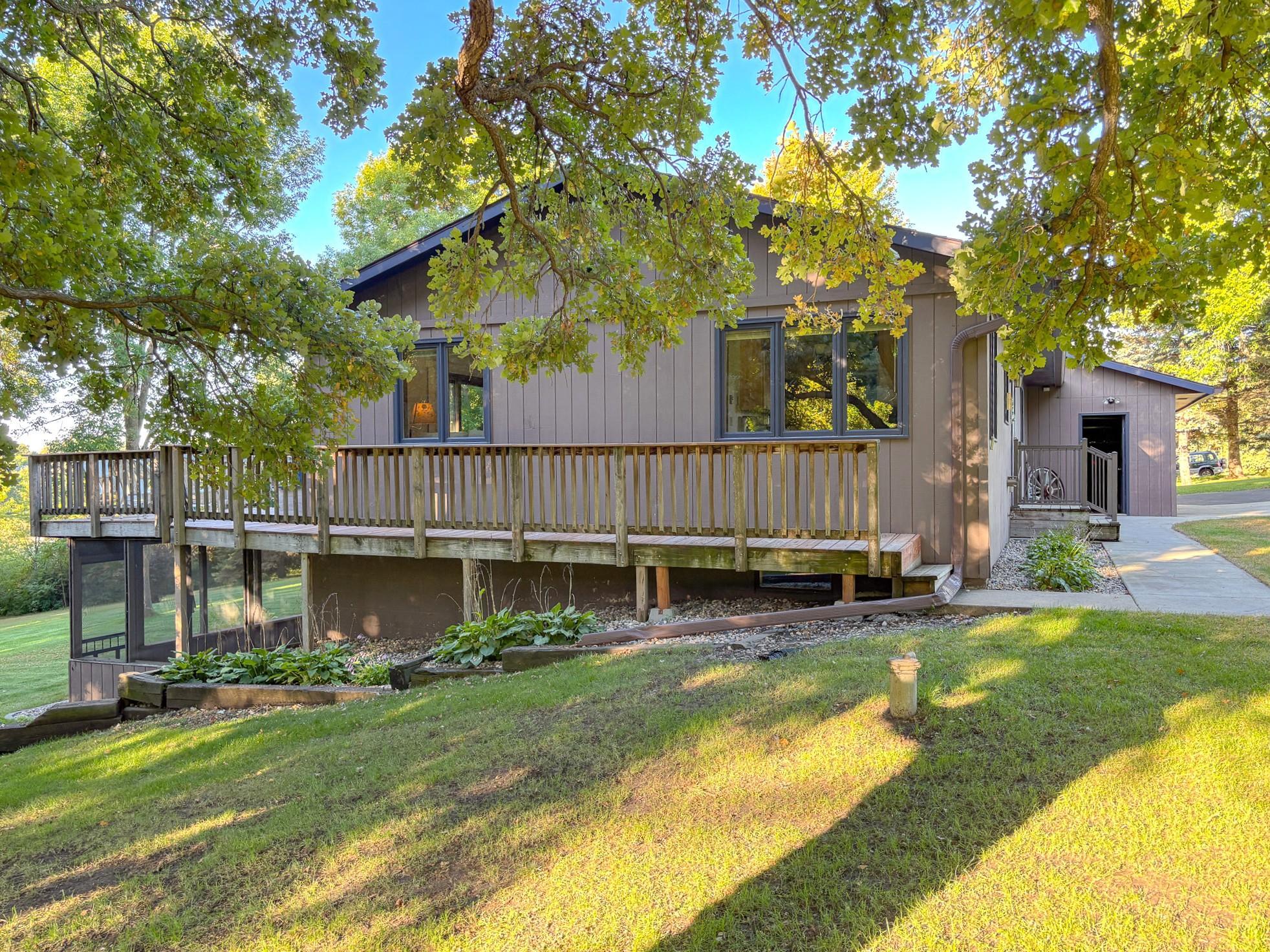 1983 single family home for sale at 510 Woodland Trail in Fergus Falls, MN — 3 bed, 2 bath (photo 42 of 59)