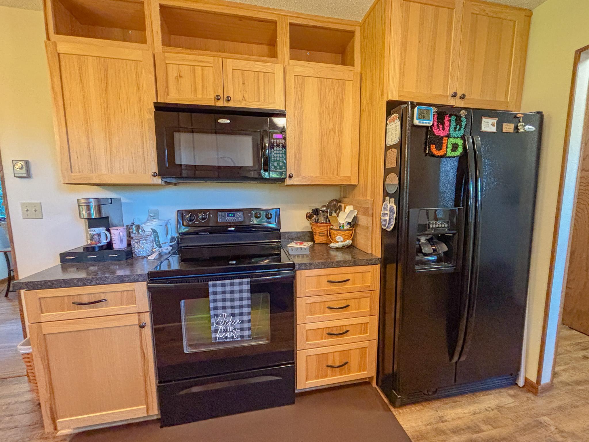 1983 single family home for sale at 510 Woodland Trail in Fergus Falls, MN — 3 bed, 2 bath (photo 9 of 59)