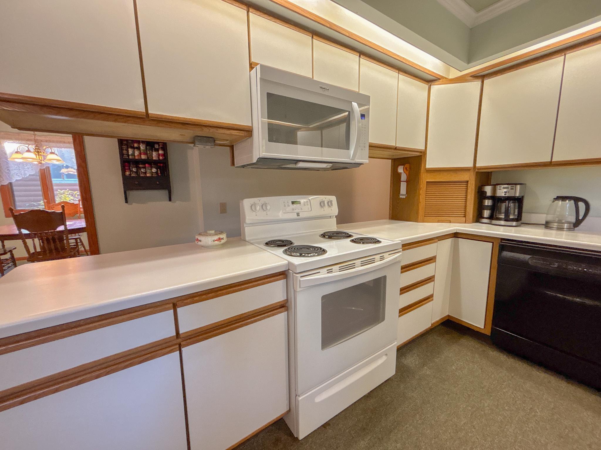1930 single family home for sale at 314 W Spruce Street in Fergus Falls, MN — 3 bed, 4 bath (photo 13 of 63)