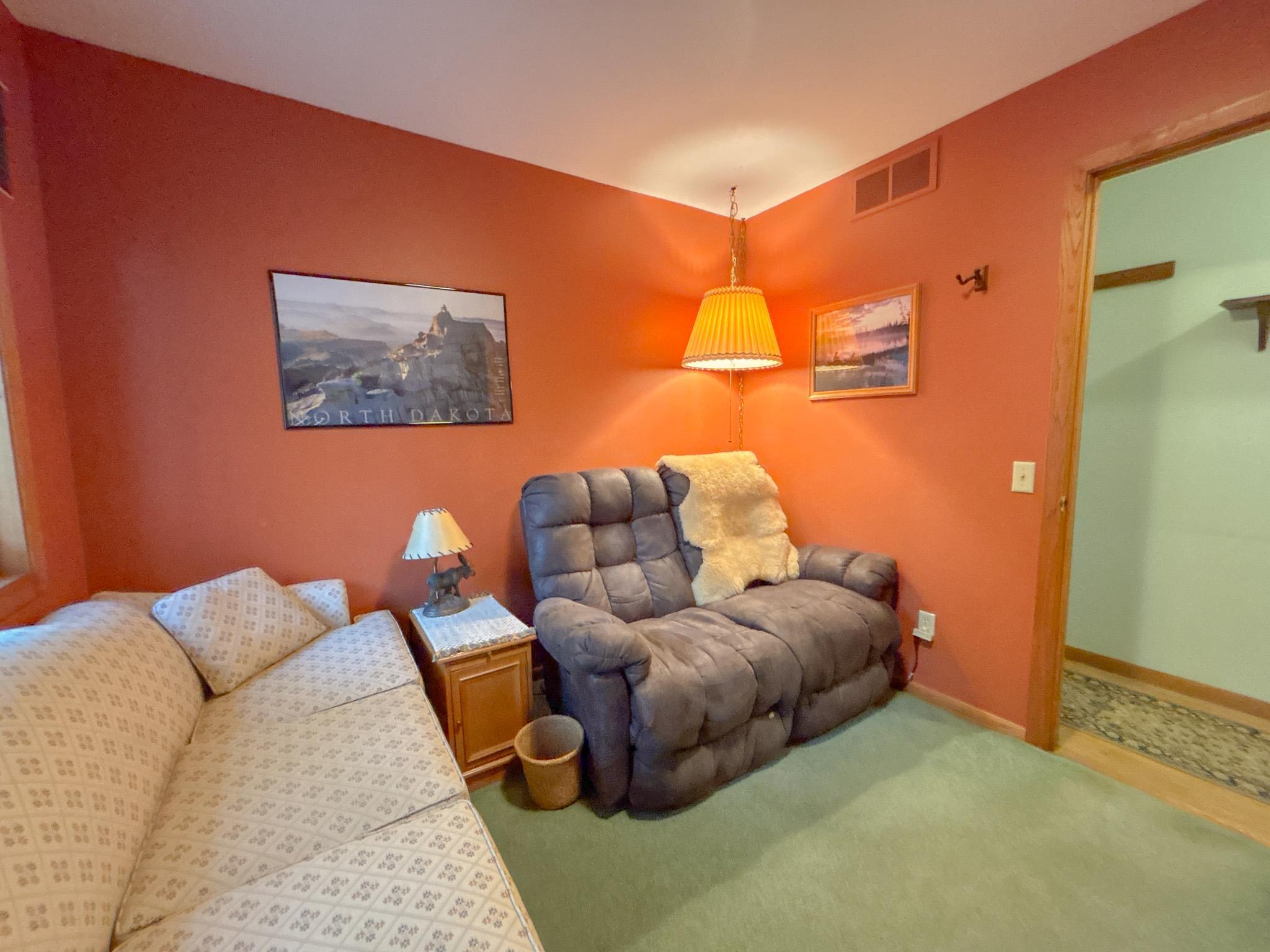 1930 single family home for sale at 314 W Spruce Street in Fergus Falls, MN — 3 bed, 4 bath (photo 17 of 63)