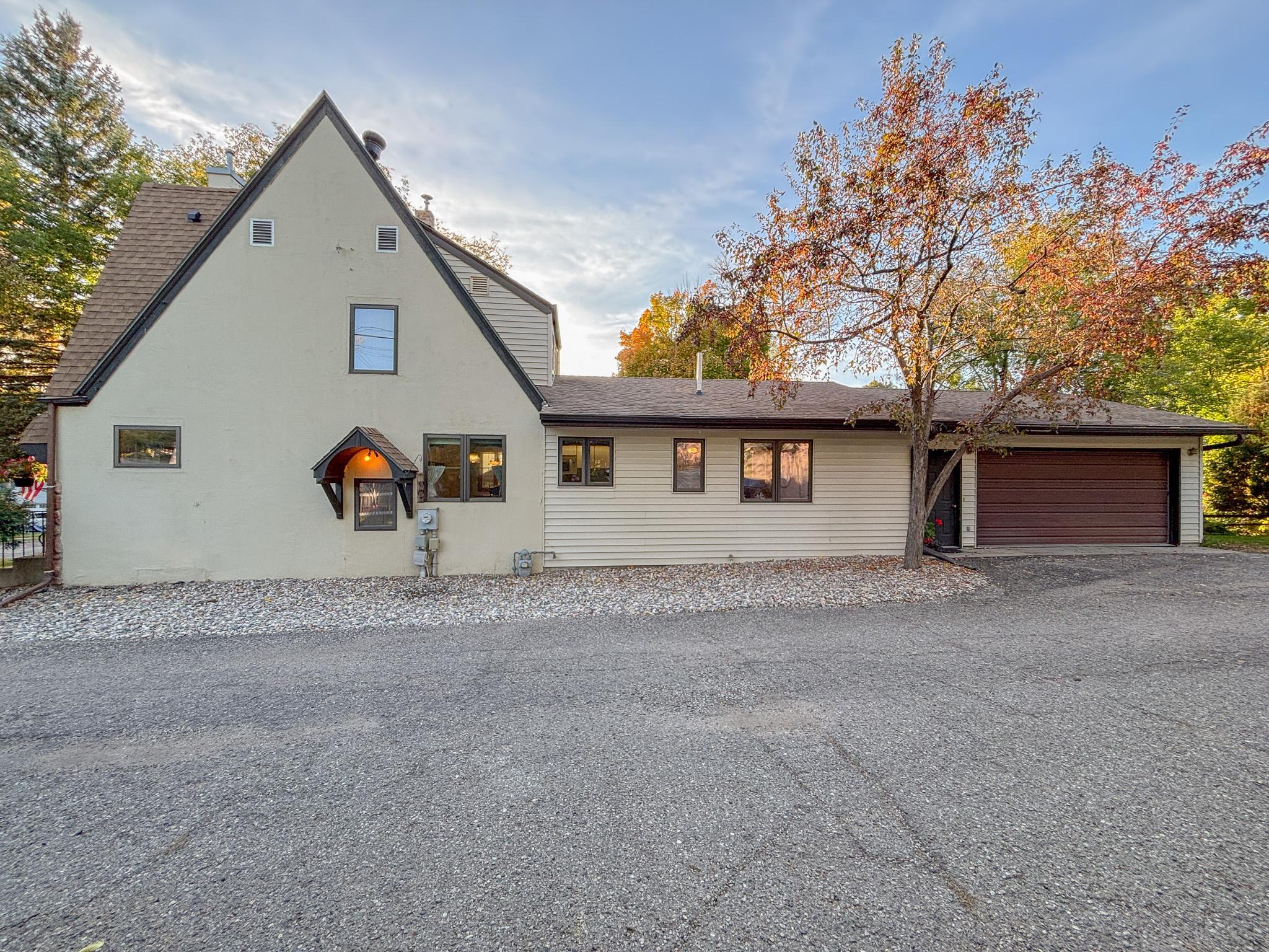 1930 single family home for sale at 314 W Spruce Street in Fergus Falls, MN — 3 bed, 4 bath (photo 52 of 63)