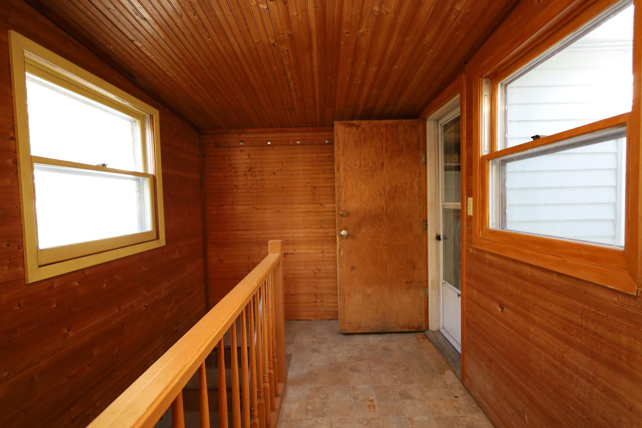 1978 single family home for sale at 798 2nd Street NE in Hillsboro, ND — 3 bed, 2 bath (photo 19 of 29)