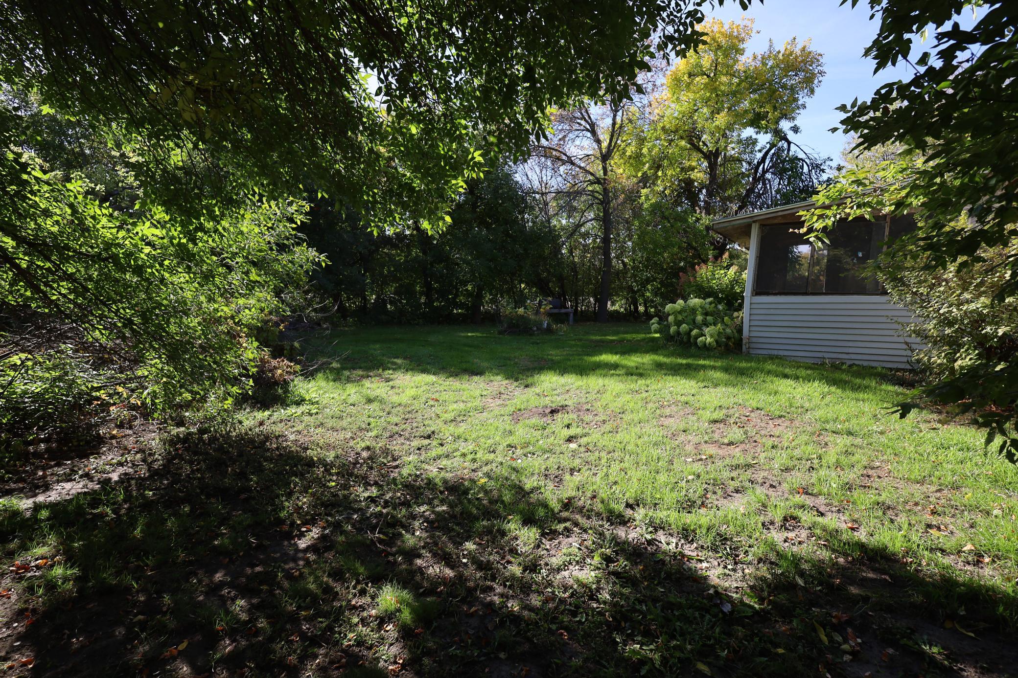 1978 single family home for sale at 798 2nd Street NE in Hillsboro, ND — 3 bed, 2 bath (photo 29 of 29)