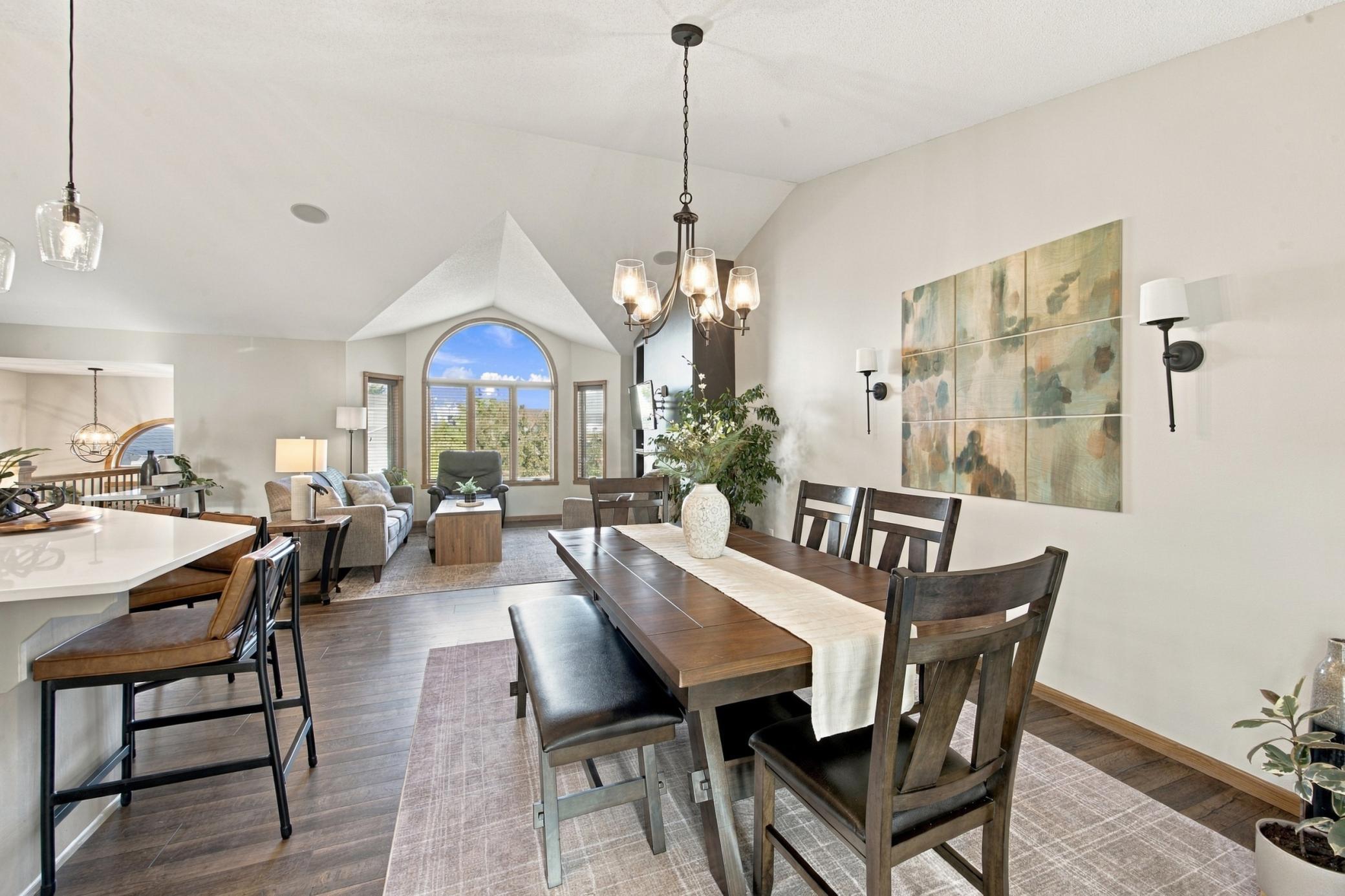 2006 single family home for sale at 4822 43rd Street S in Fargo, ND — 4 bed, 3 bath (photo 11 of 37)